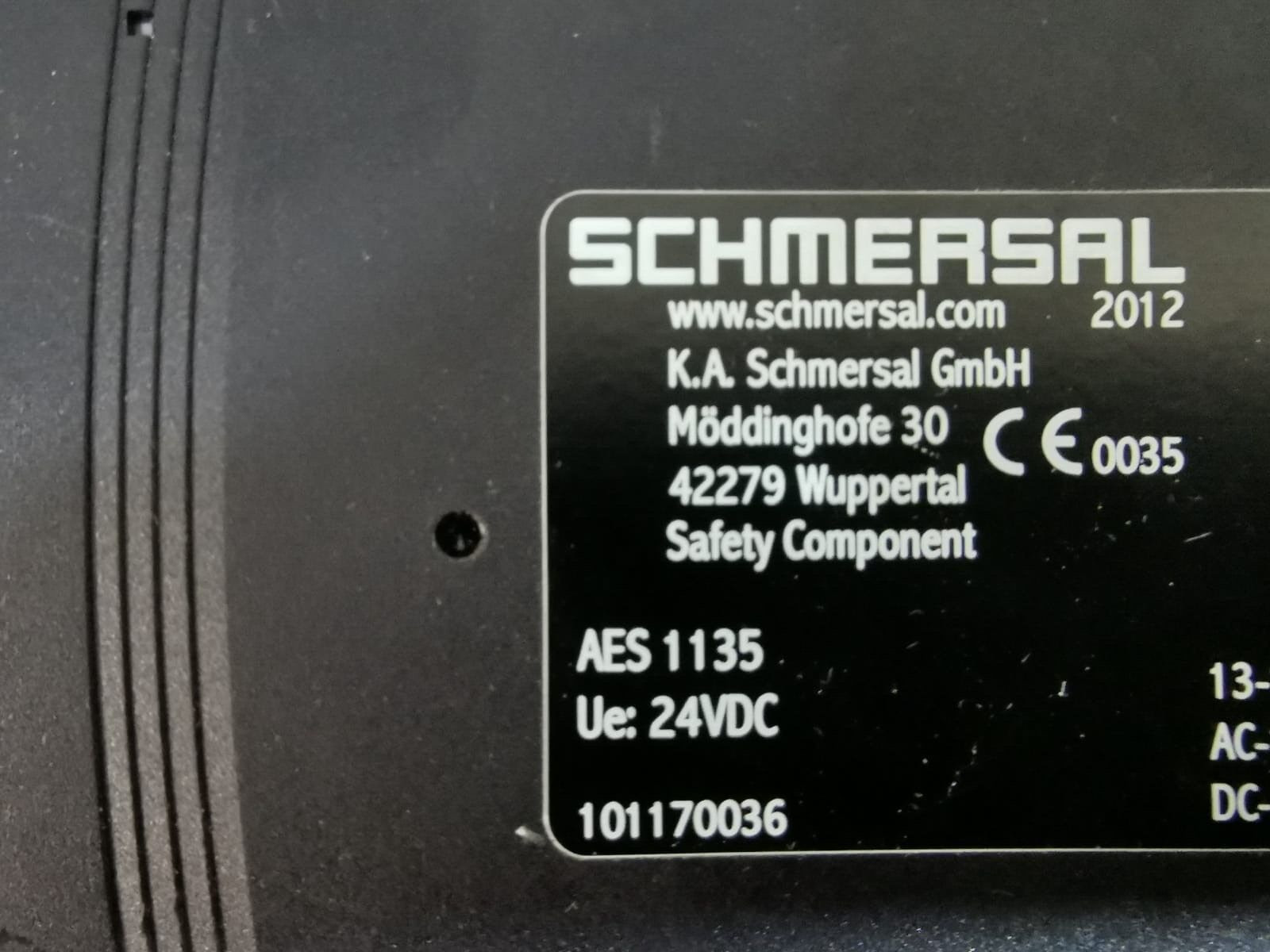 Schmersal AES-1135 SCHMERSAL AES 1135 Safety Relay 3