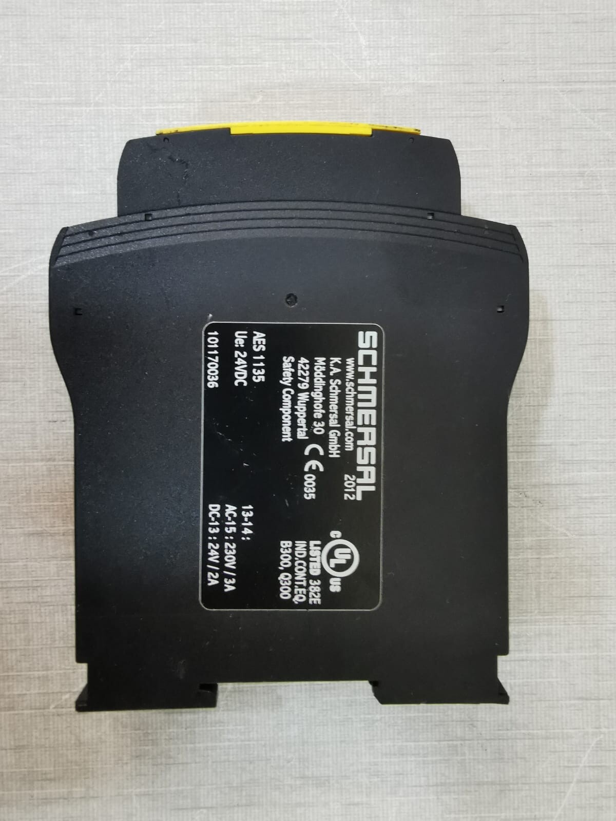 Schmersal AES-1135 SCHMERSAL AES 1135 Safety Relay 4