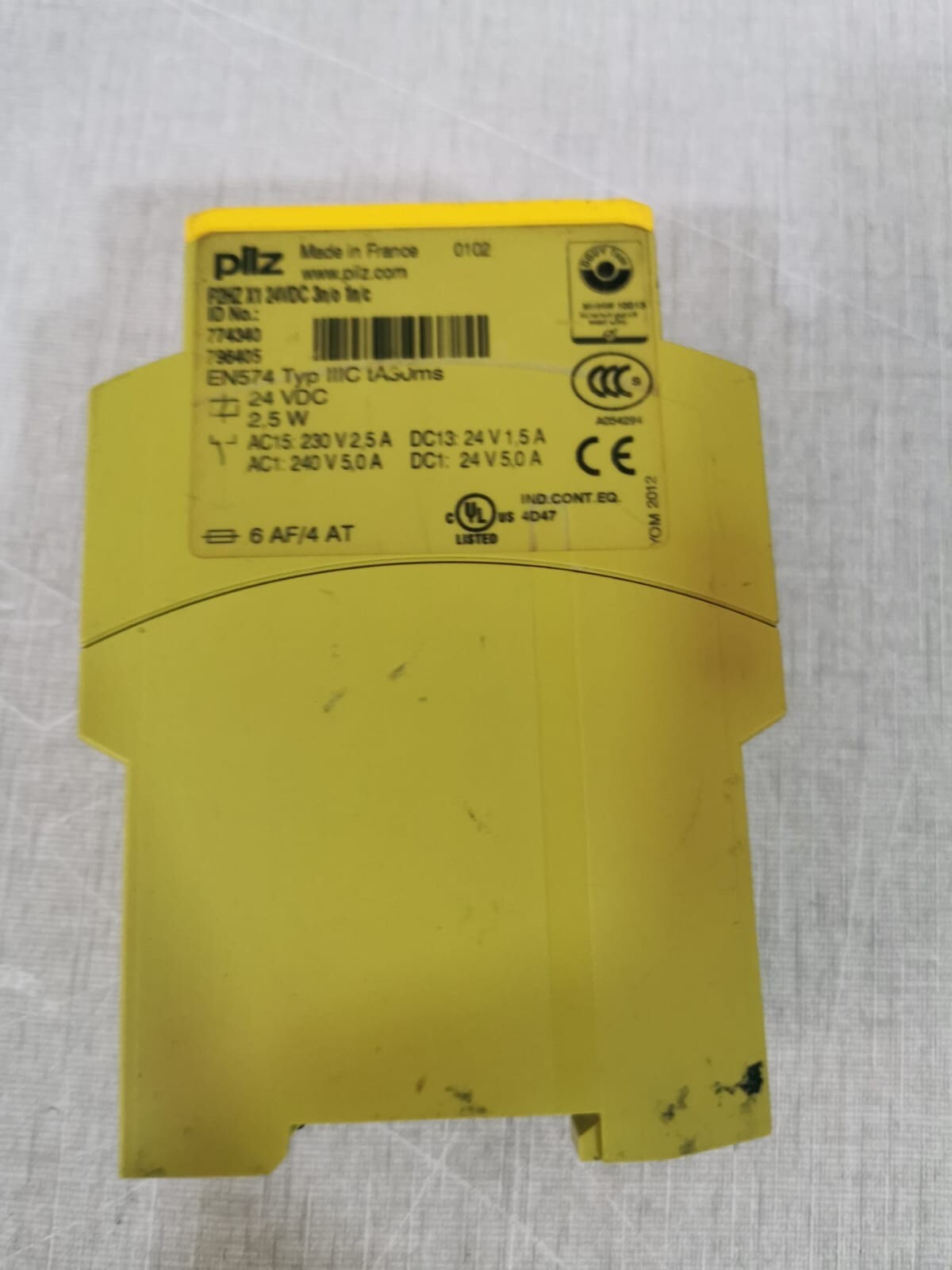 Pilz PILZ-P2HZ-X1-SAFETY-RELAY PILZ P2HZ X1 Safety Relay / 774340 796405 3