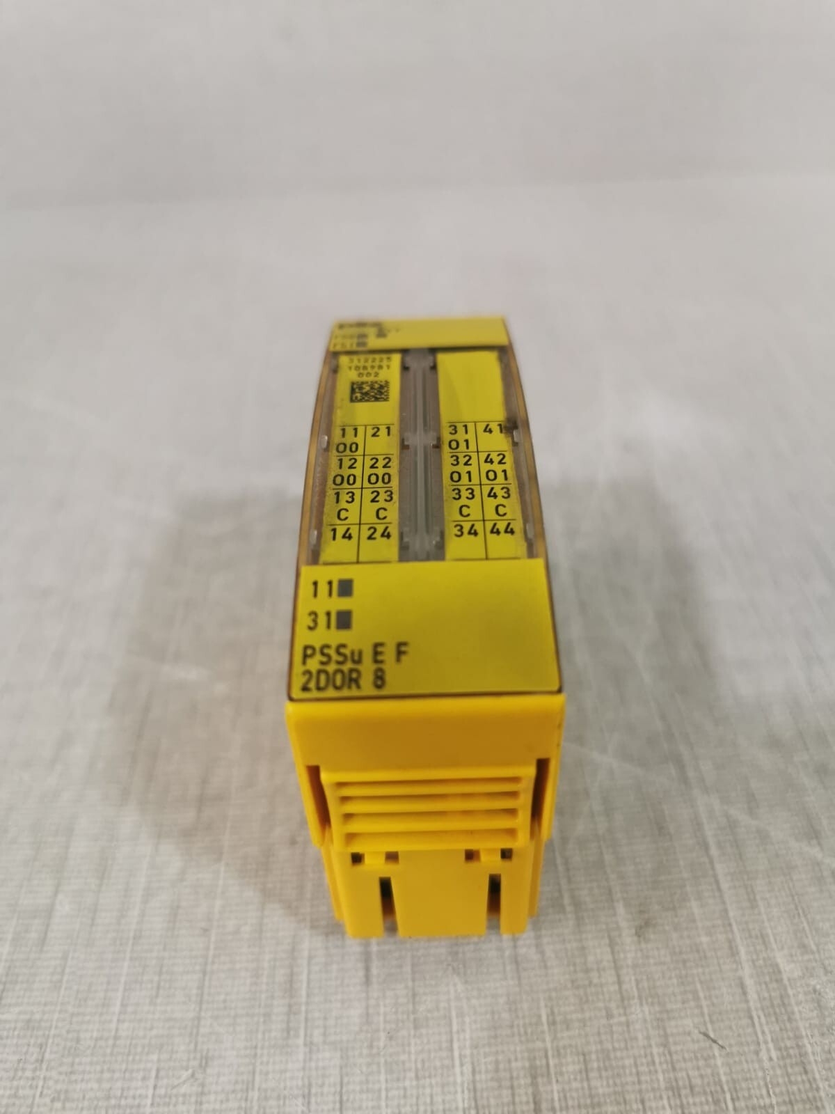Pilz LOT2-PCS-PILZ-PSSU-E-F-2DOR-8 Pilz PSSu E F 2DOR 8 / 312225 Safety Module 5
