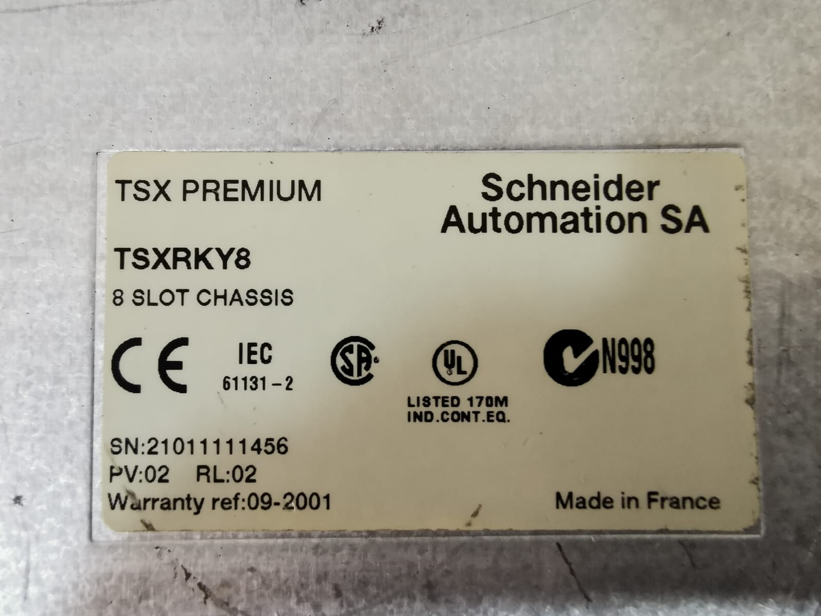 Schneider Electric TSXRKY8 Schneider Automation TSX Premium TSXRKY8 / 8 Slot Chassis 2