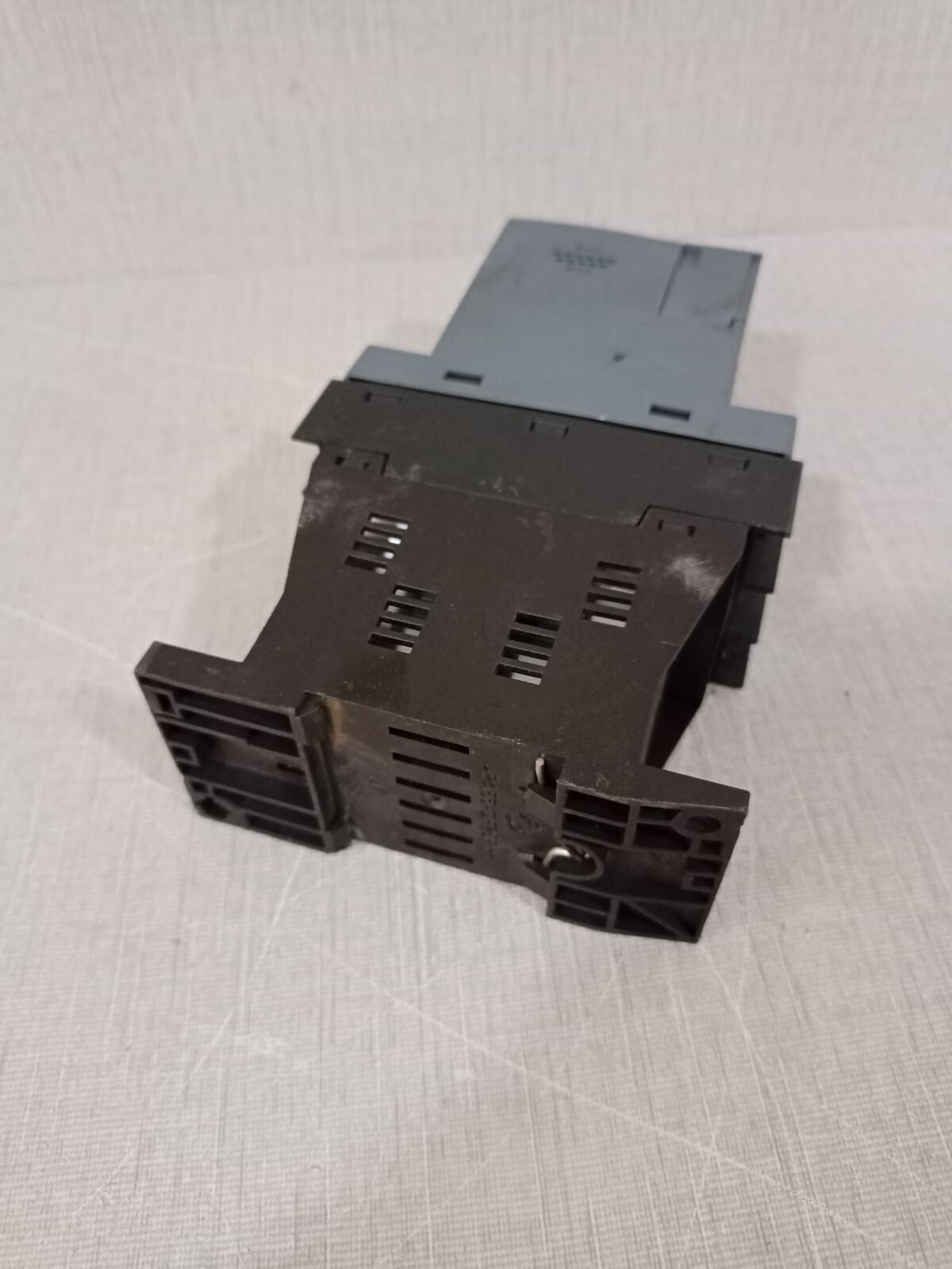 Siemens 3RW3014-1BB04 Siemens Sirius 3RW3014-1BB04 AC Semiconductor Motor Starter 2