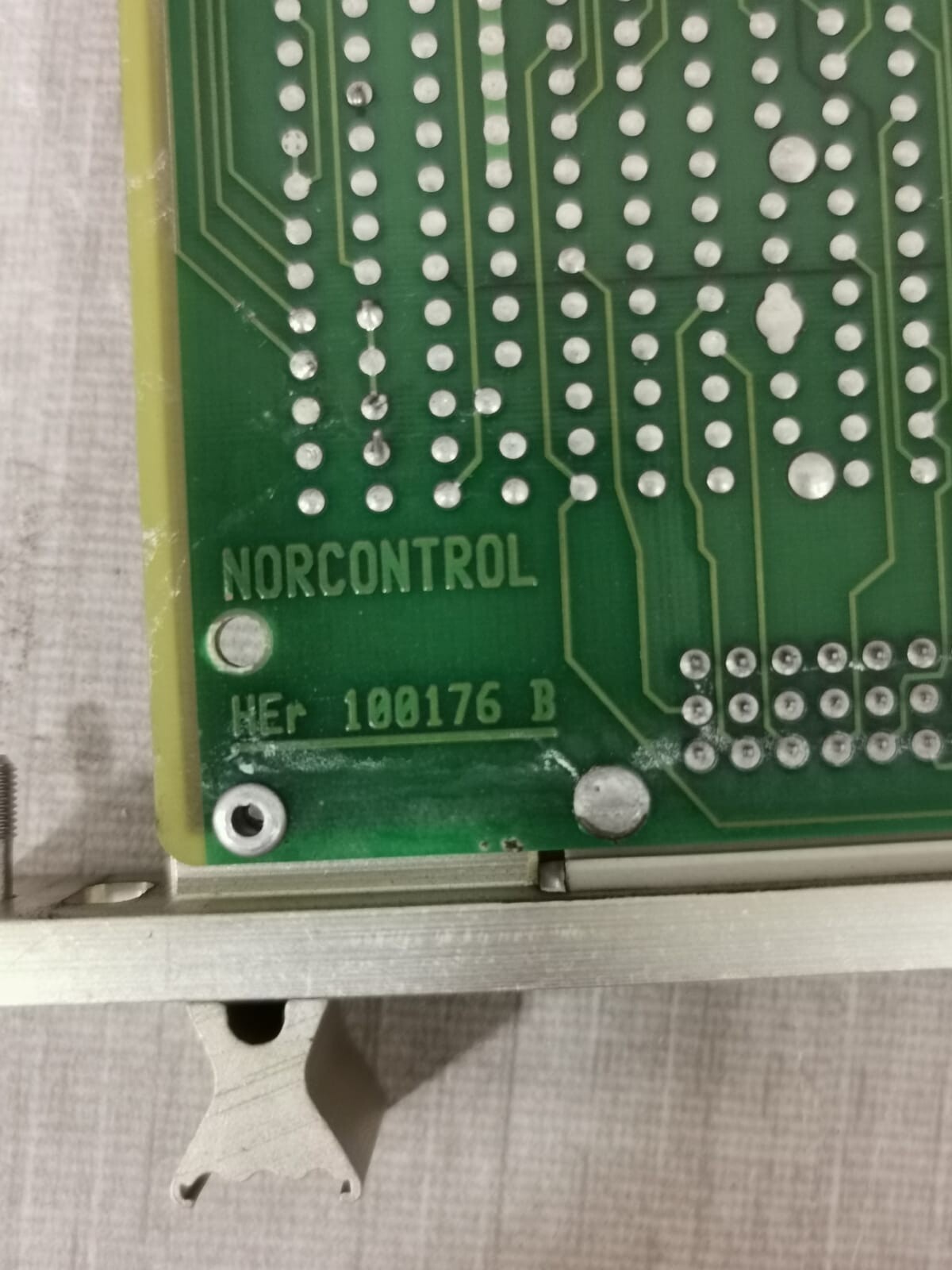 NorControl Surveillance Bus Controller 6845519 NorControl Surveillance Bus Controller 6845519 Issue E / 2E-519 PCB Card 6