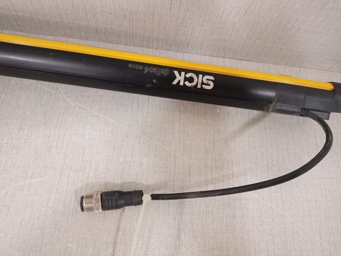 SICK C4C-EA12010A10000 SICK SAFETY LIGHT CURTAIN C4C-EA12010A10000 ID NO. 1211479 REV.1 9