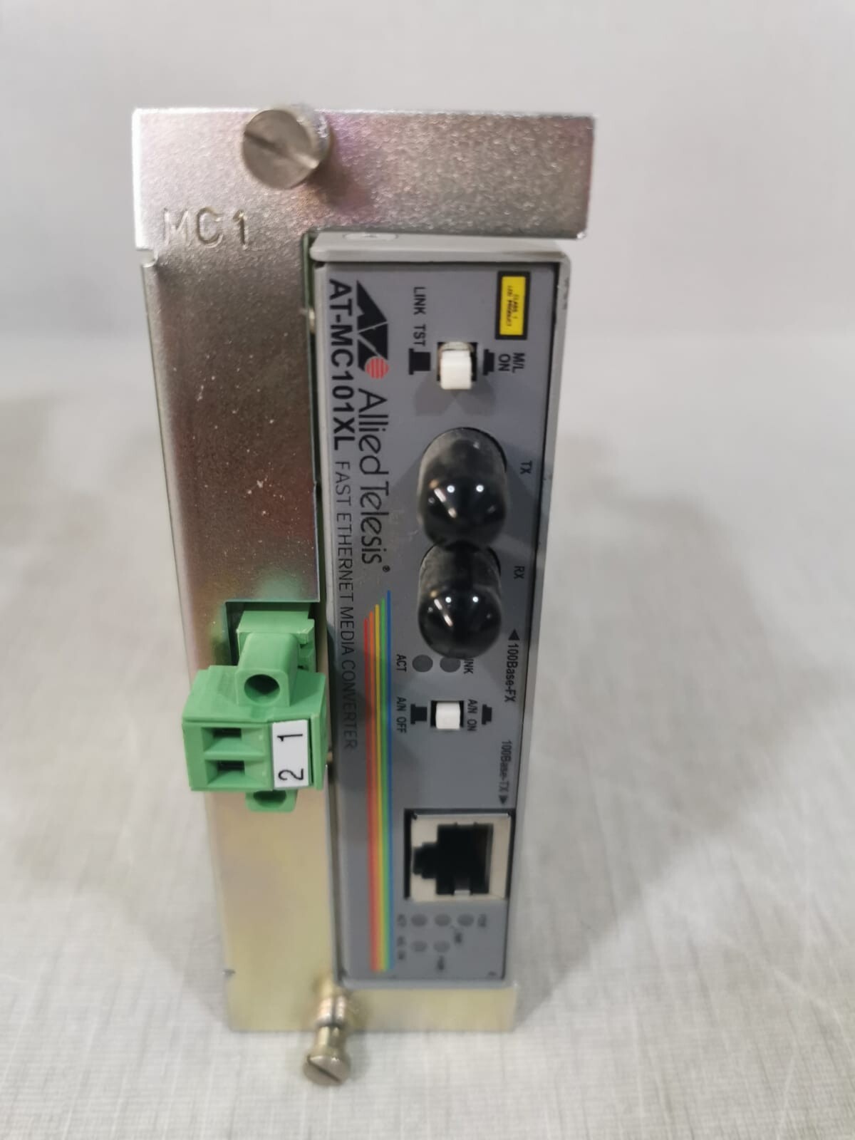 Allied Telesis MC101XL Allied Telesis AT-MC101XL Fast Ethernet Media Converter 2