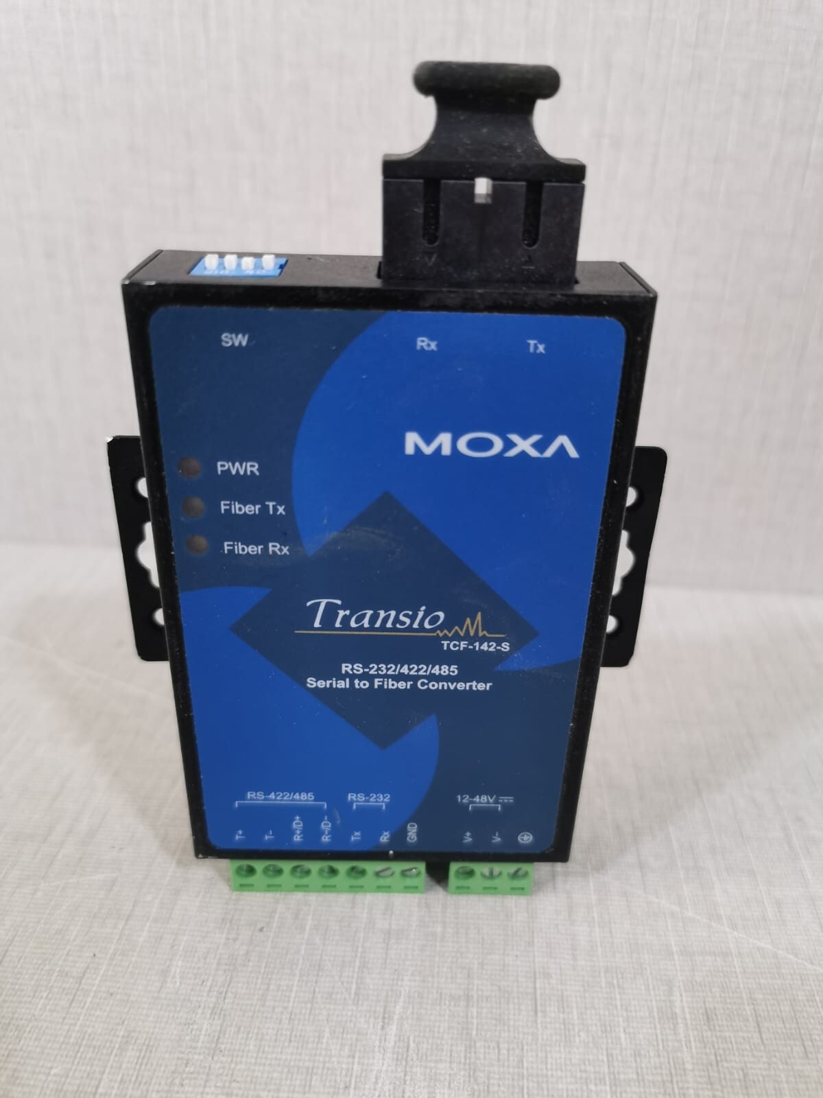 Moxa TCF-142-S-SC-T MOXA TCF-142-S-SC-T Serial to Fiber Converter 4