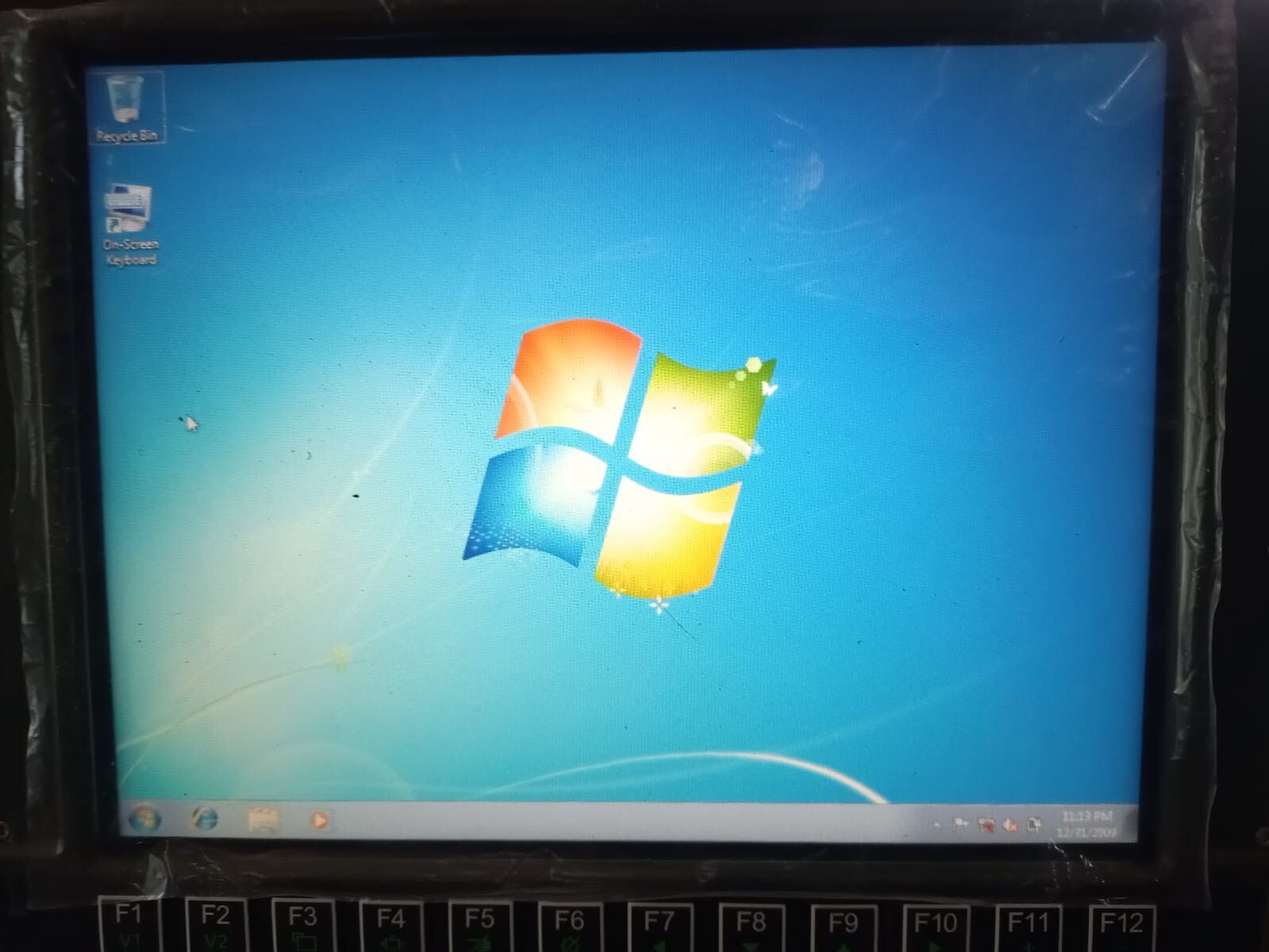 524-11T Rugged Portable Display Computer WINDOWS 7 PRO OEM SOFTWARE / PS 524-11T 9