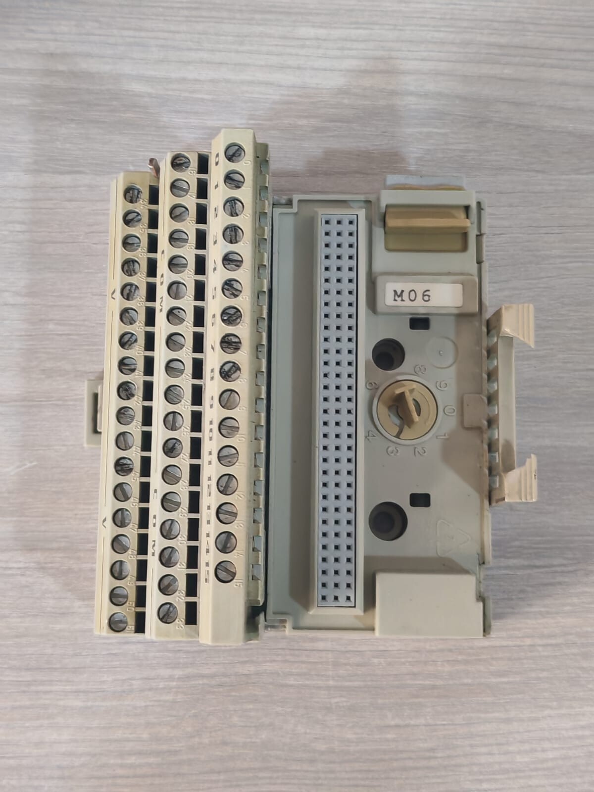 ALFA LAVAL AUTOMATION S200-IB16 ALFA LAVAL AUTOMATION S200-IB16 & S200-TB3 DIGITAL INPUT 16x24 VDC 9