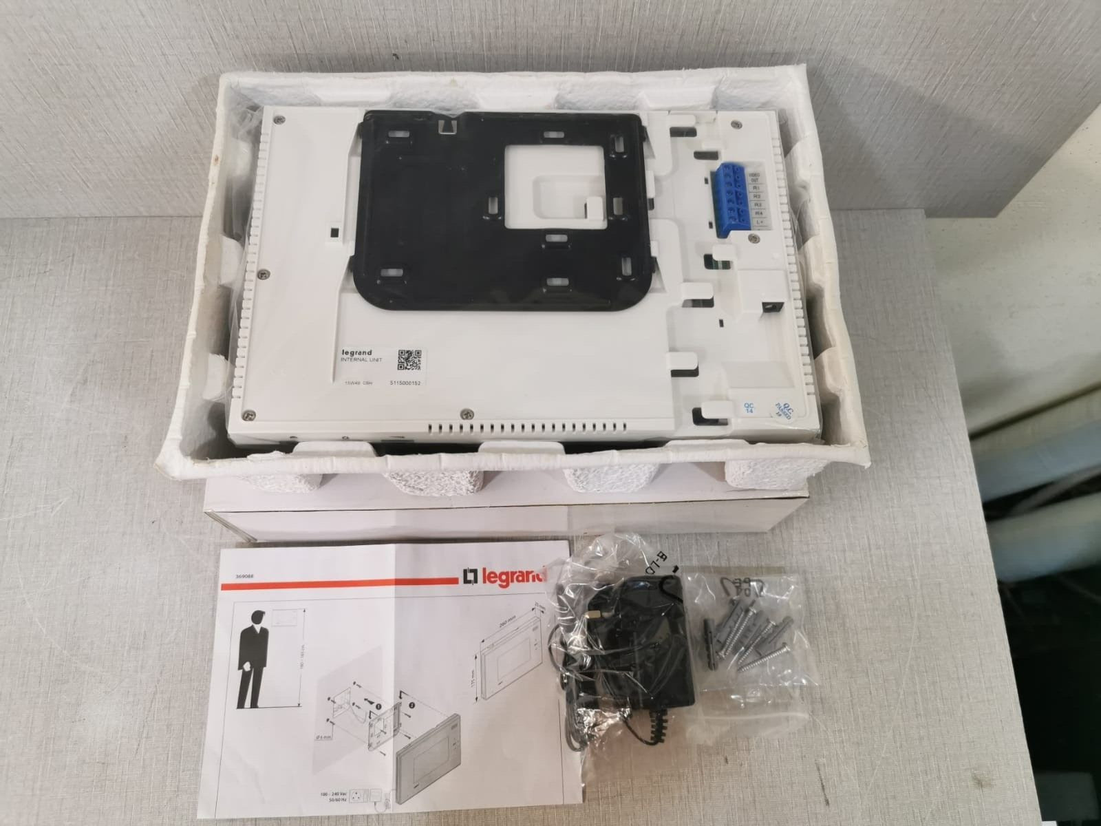 Legrand 369088 Video Door Phone LEGRAND 369088 Video Door Phone 2
