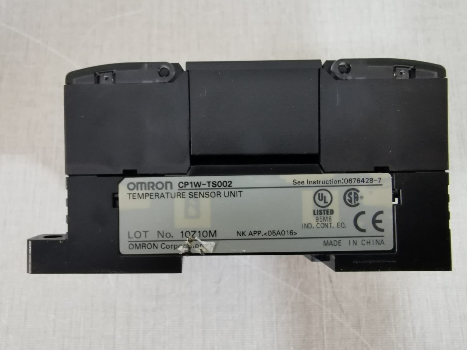 Omron CP1W-TS002 Omron CP1W-TS002 Temperature Sensor Unit 3