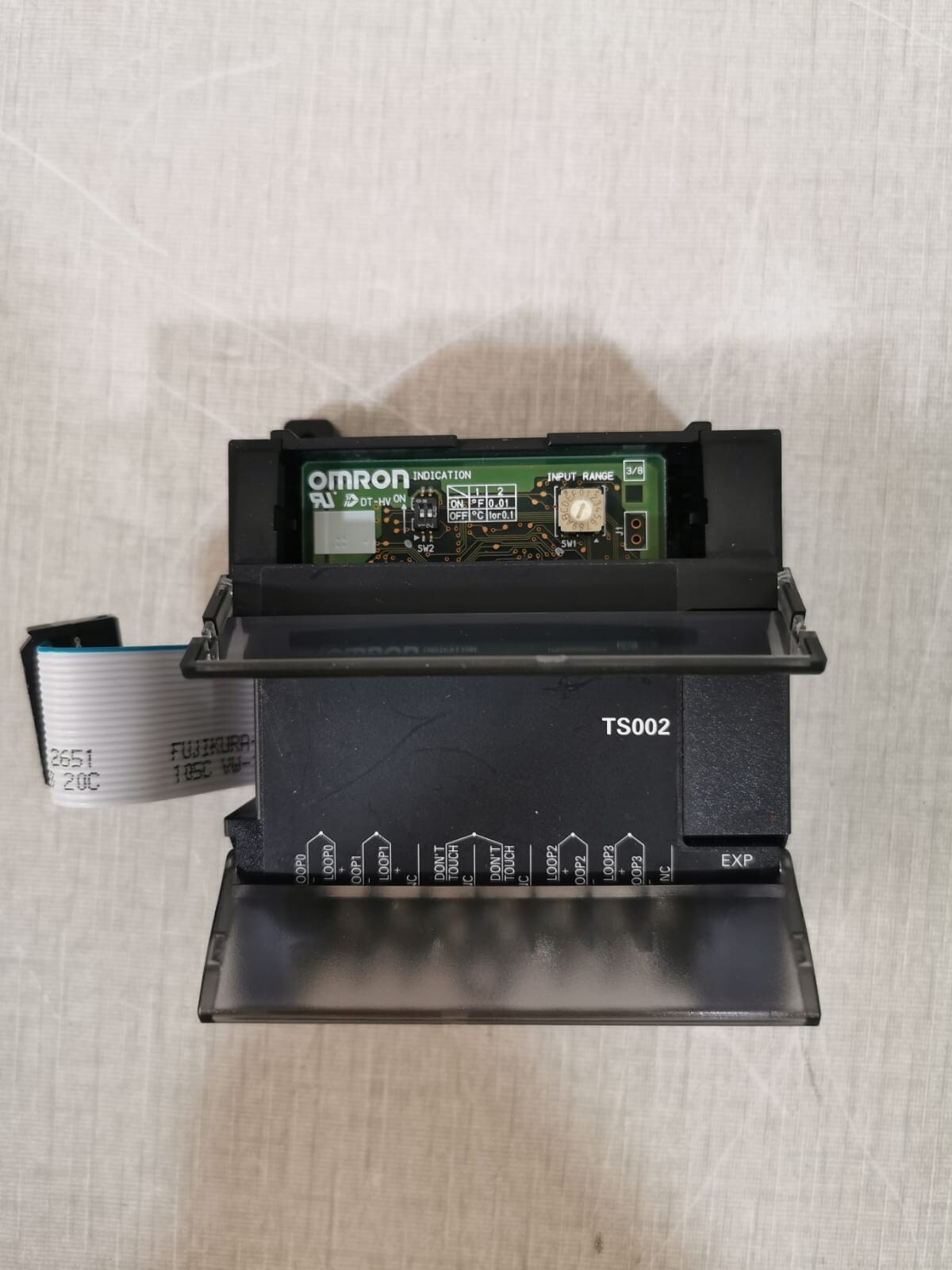 Omron CP1W-TS002 Omron CP1W-TS002 Temperature Sensor Unit 4
