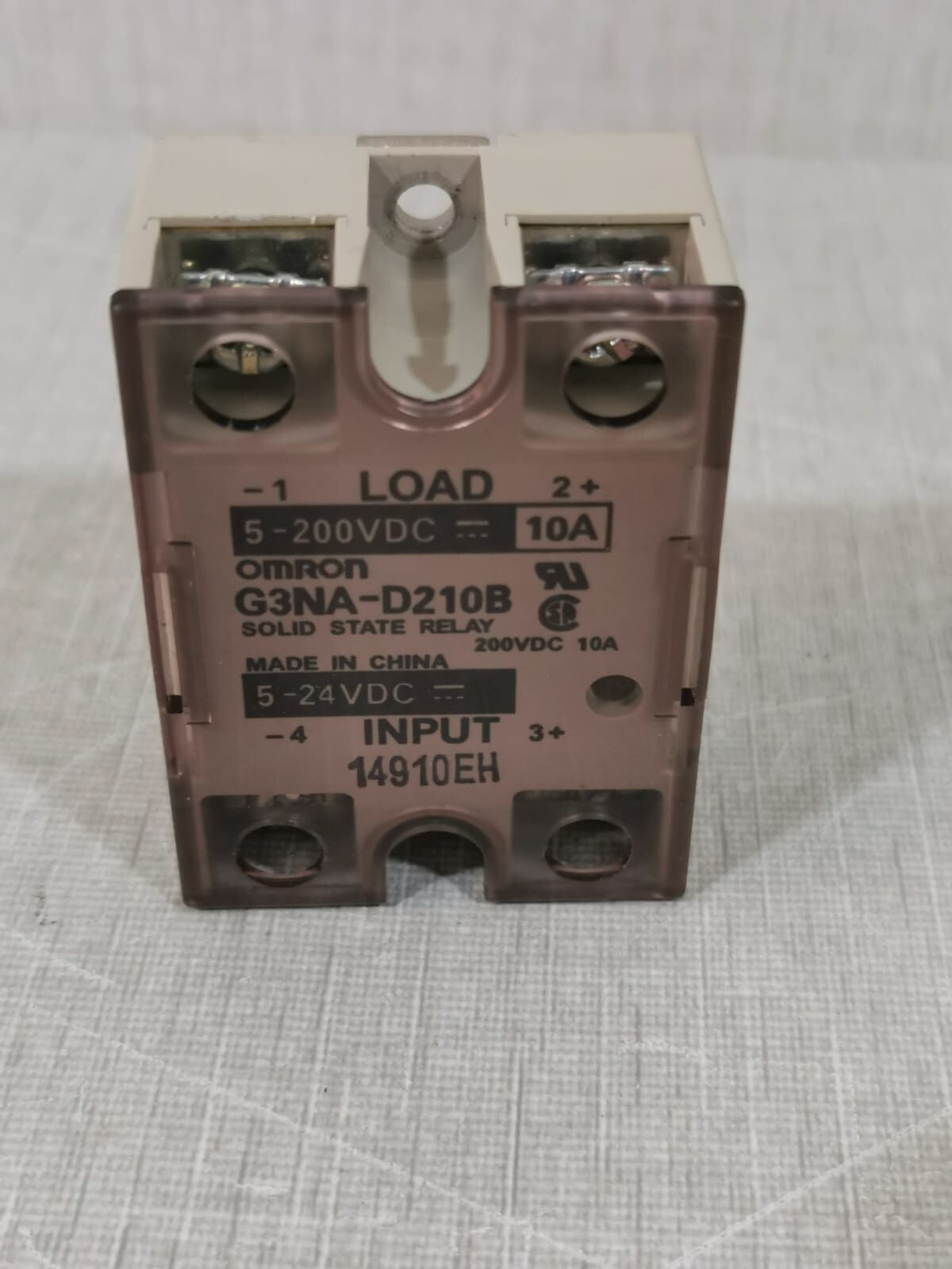 Omron G3NA-D210B Omron G3NA-D210B Solid State Relay 2