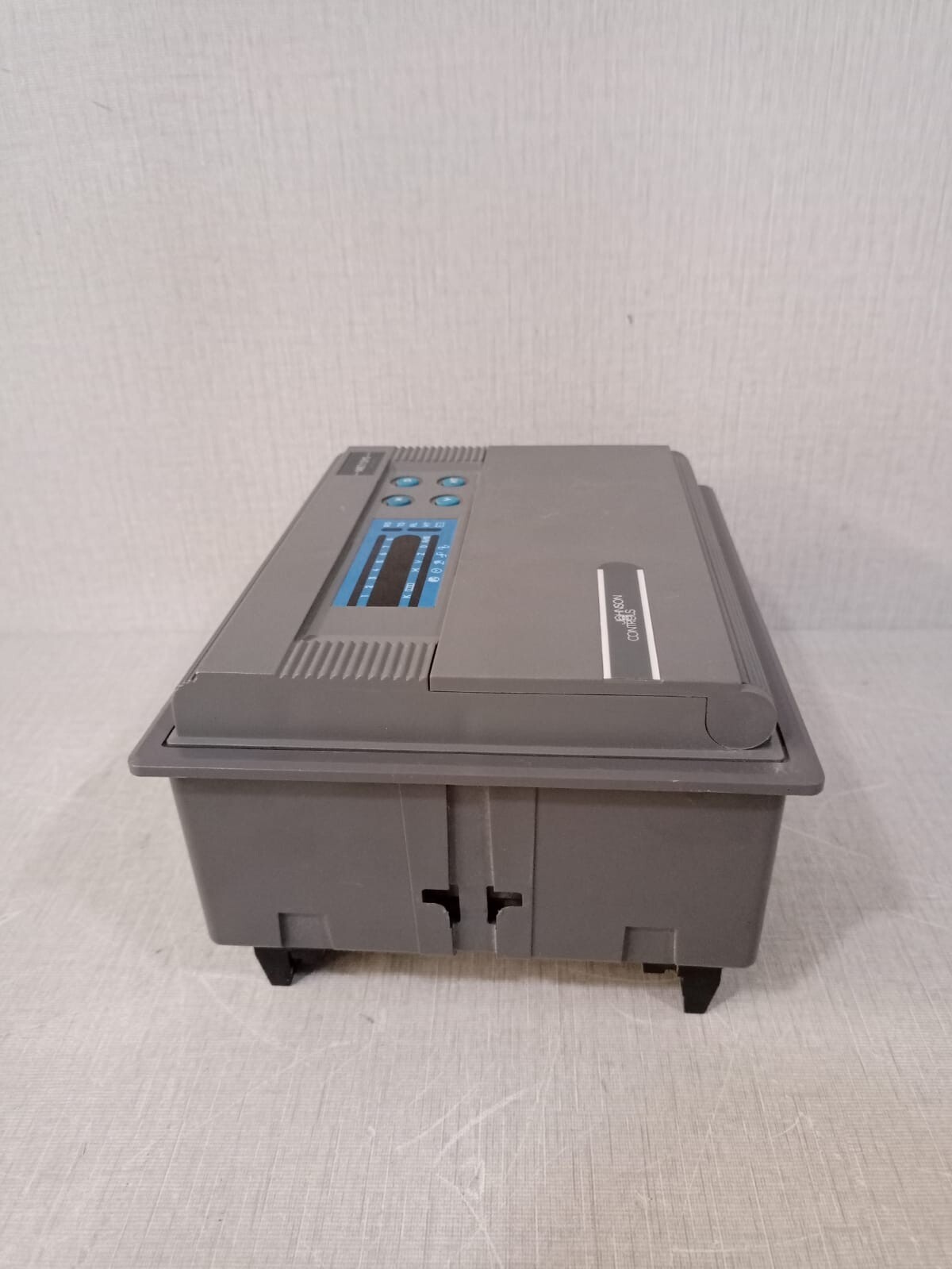 Johnson Controls DX-9100.8996 Johnson Controls - Metasys DX-9100.8996 Programmable Controller 8