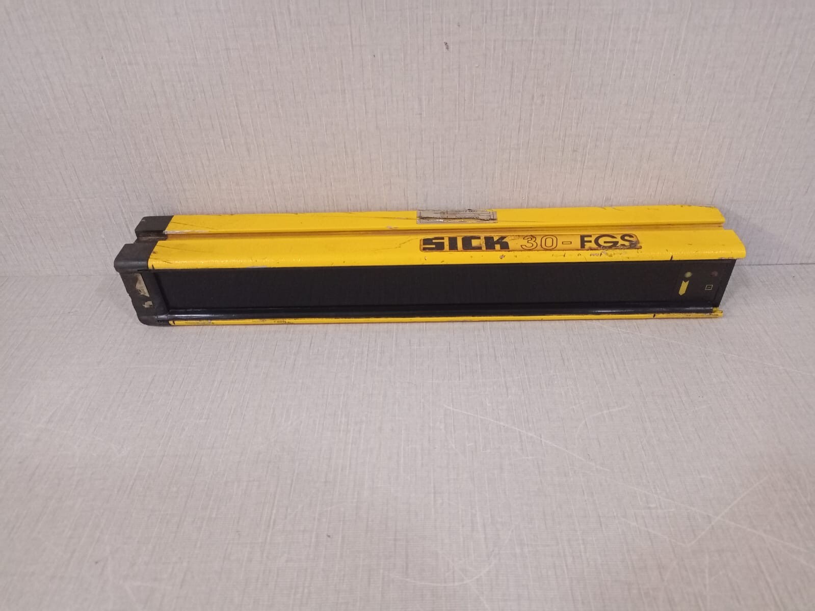 Sick D-79183 Sick AG D-79183 30-FGS / FGSS300-21 / 1 012 600 TYPE 4 3W - W/O COVER 2