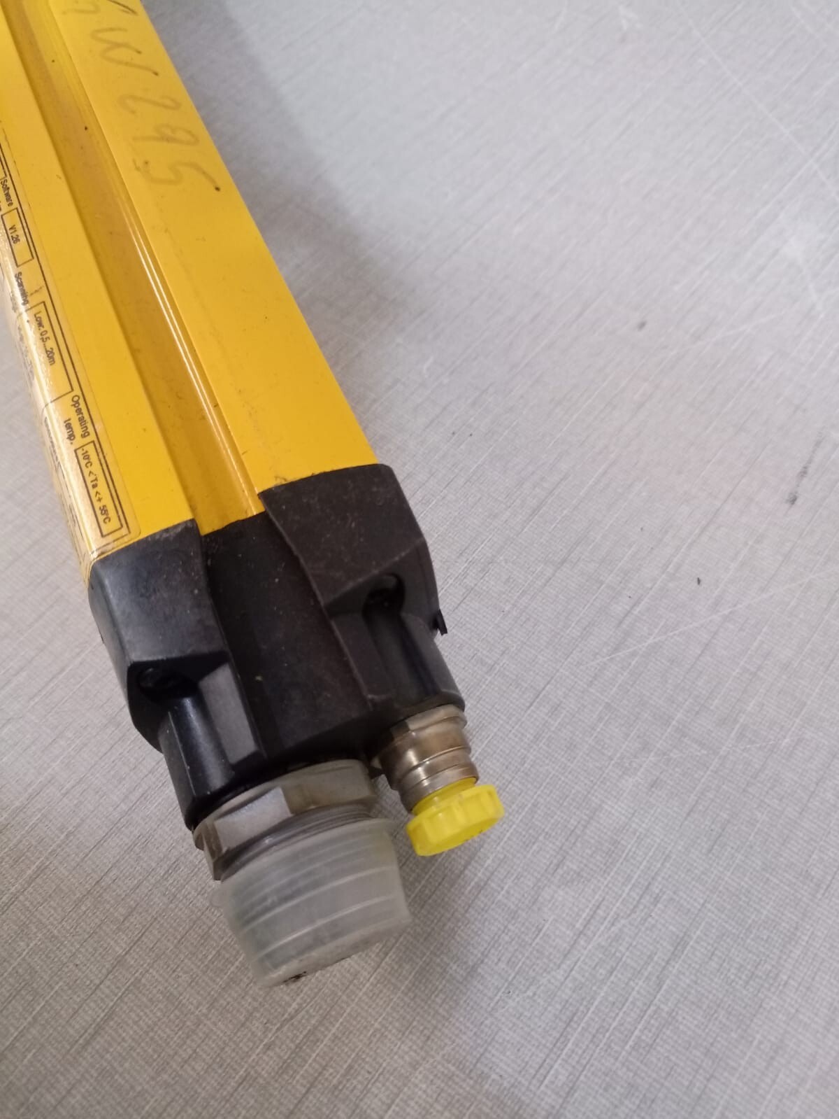 SICK M40E-034003RB0 SICK M4000 Advanced Beam Light Barrier Receiver M40E-034003RB0 ID 1200064 5
