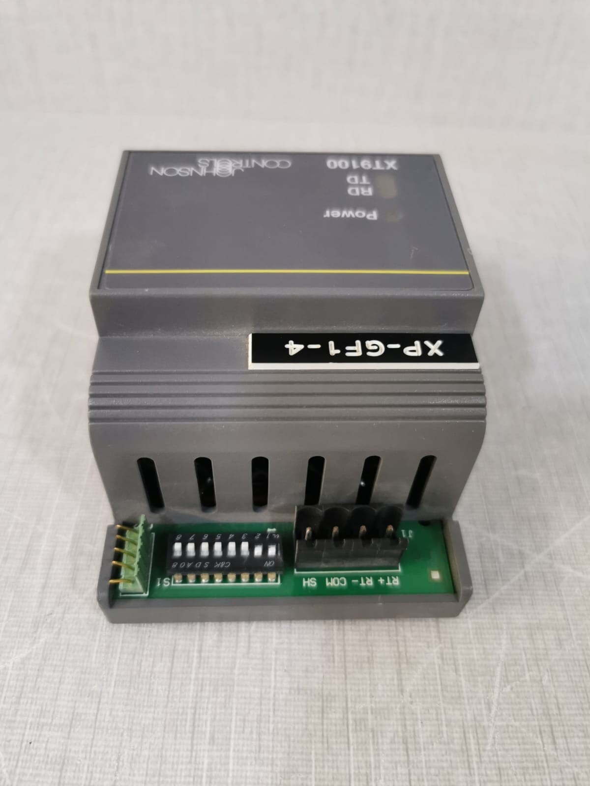 Johnson Controls XT9100-8304 Johnson Controls XT9100-8304 Extension Module XT9100 4
