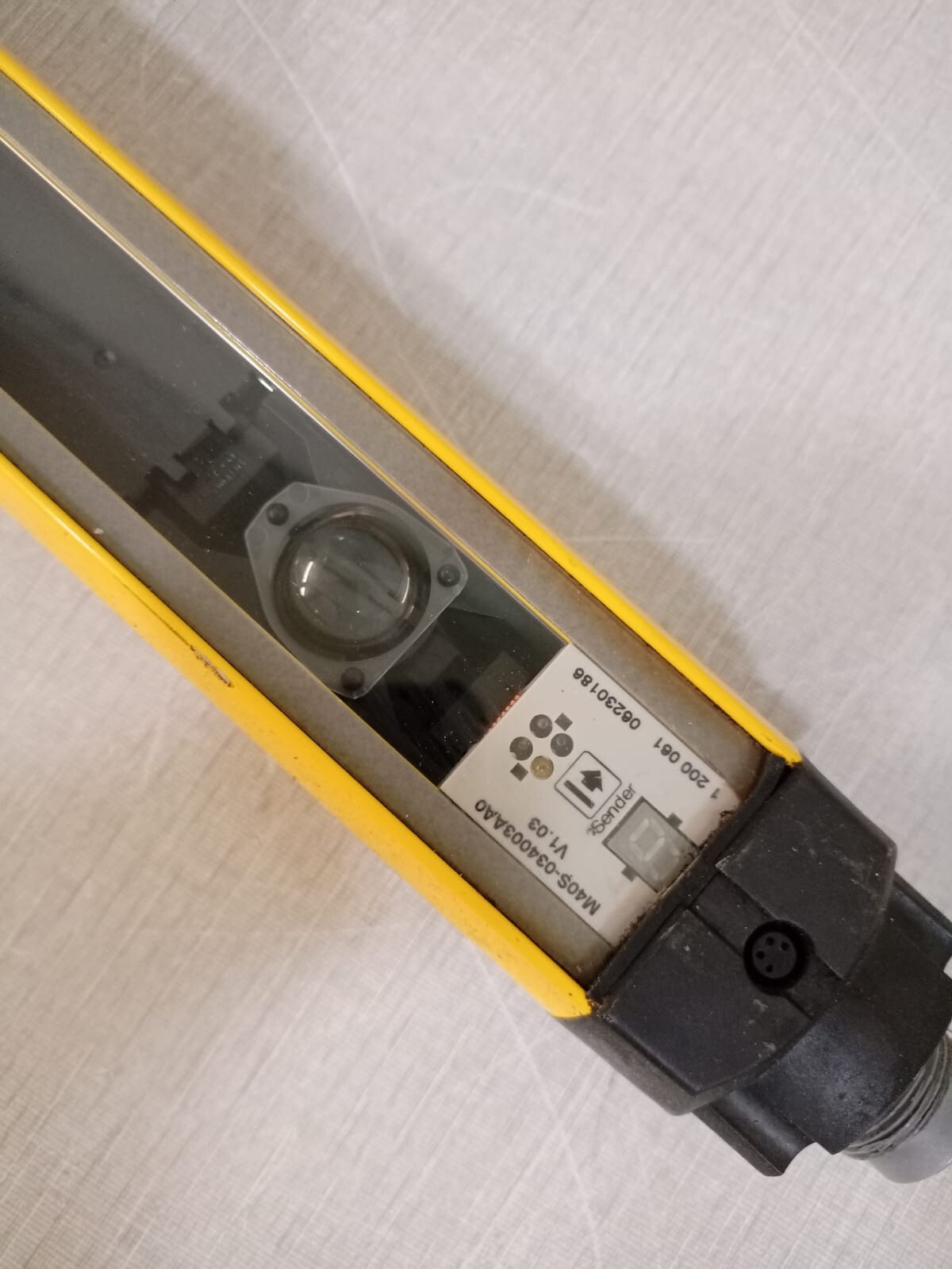 SICK M40S-034003AA0 SICK M4000 Advanced Beam Light Barrier Receiver M40S-034003AA0 ID 1 200 061 3