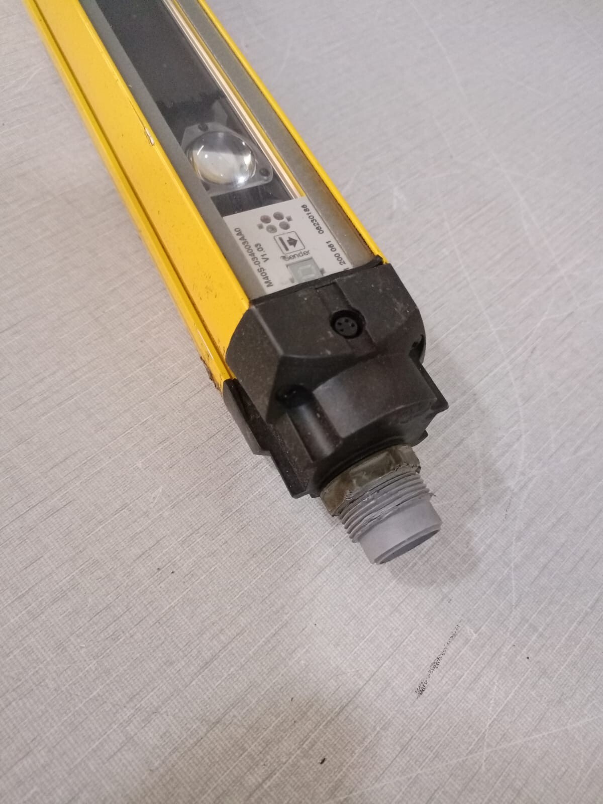 SICK M40S-034003AA0 SICK M4000 Advanced Beam Light Barrier Receiver M40S-034003AA0 ID 1 200 061 8