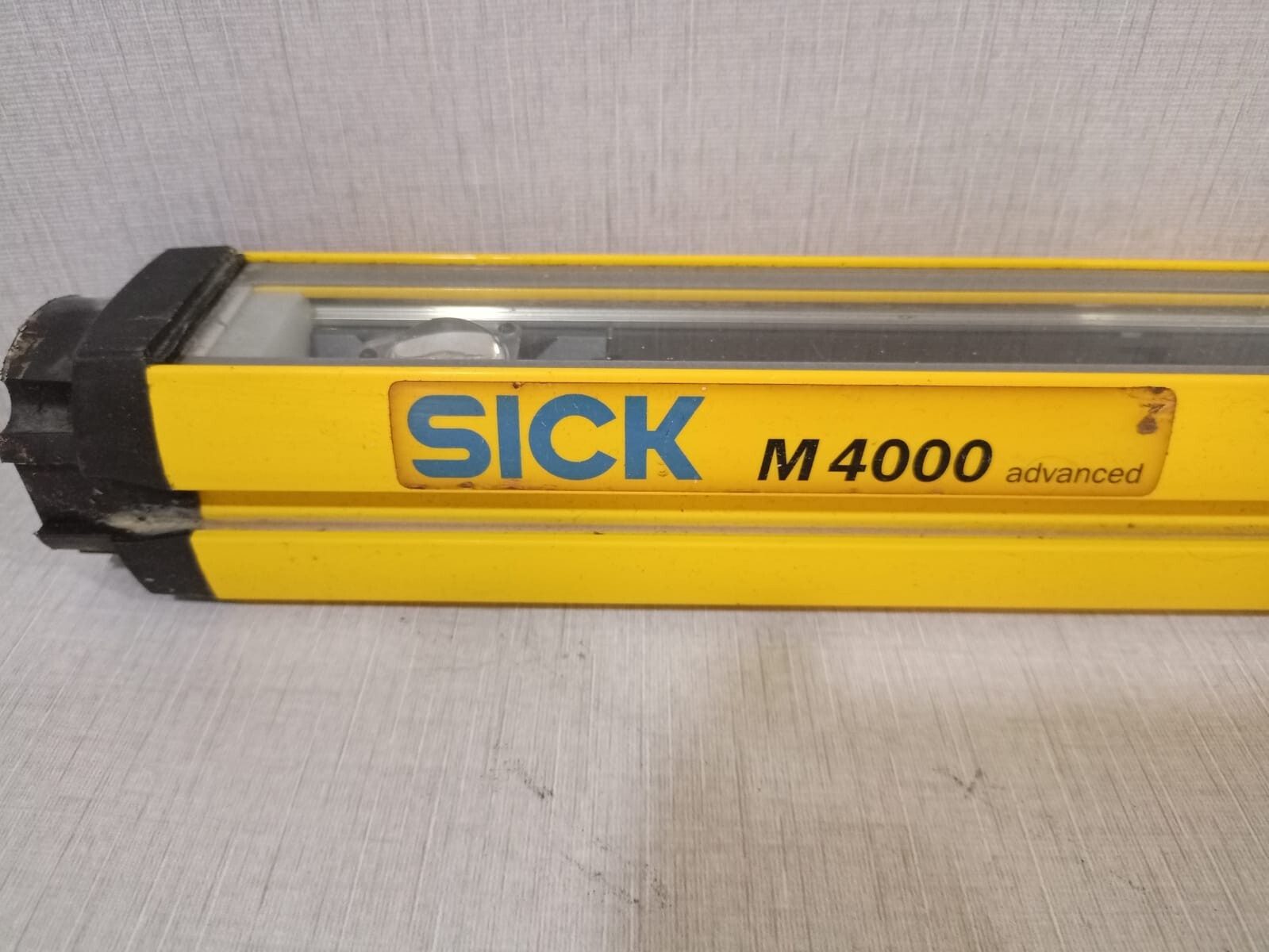 SICK M40S-034003AA0 SICK M4000 Advanced Beam Light Barrier Receiver M40S-034003AA0 ID 1 200 061 9