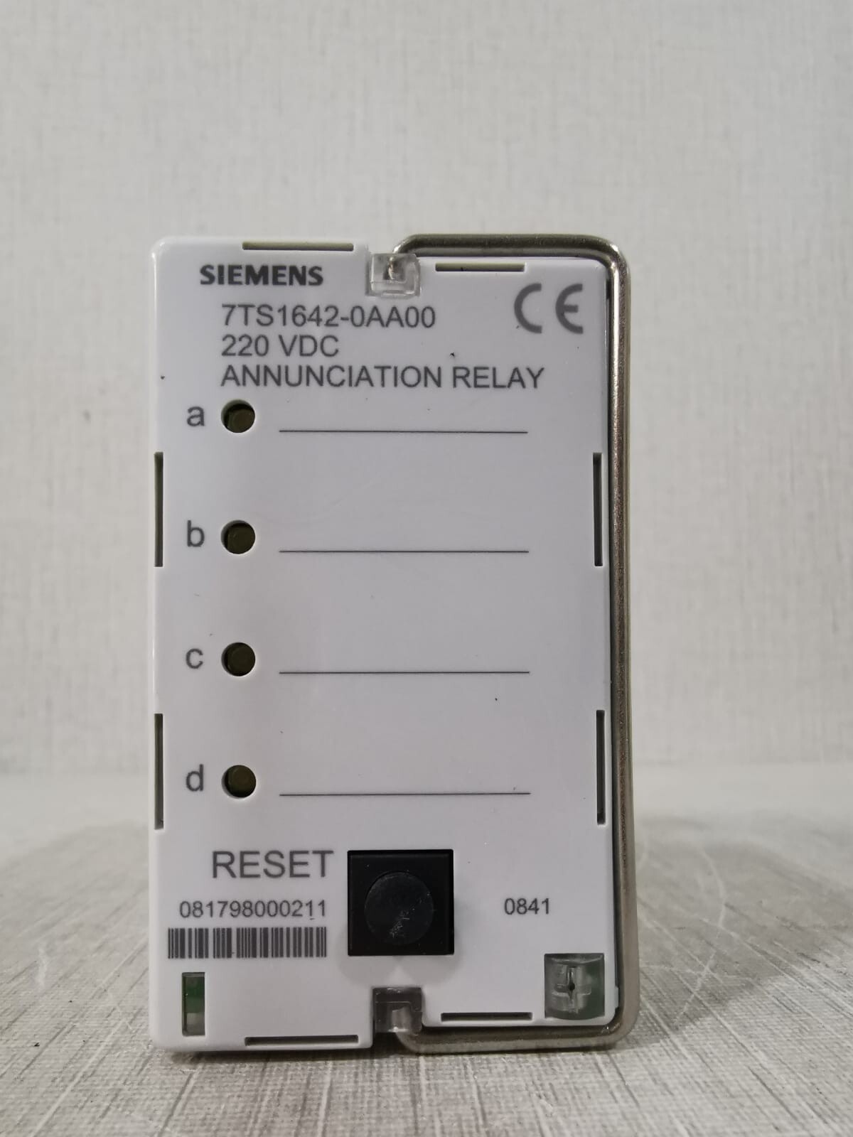 Siemens 7TS1642-0AA00-0 Siemens 7TS1642-0AA00-0 Annunciation Relay 220VDC 2