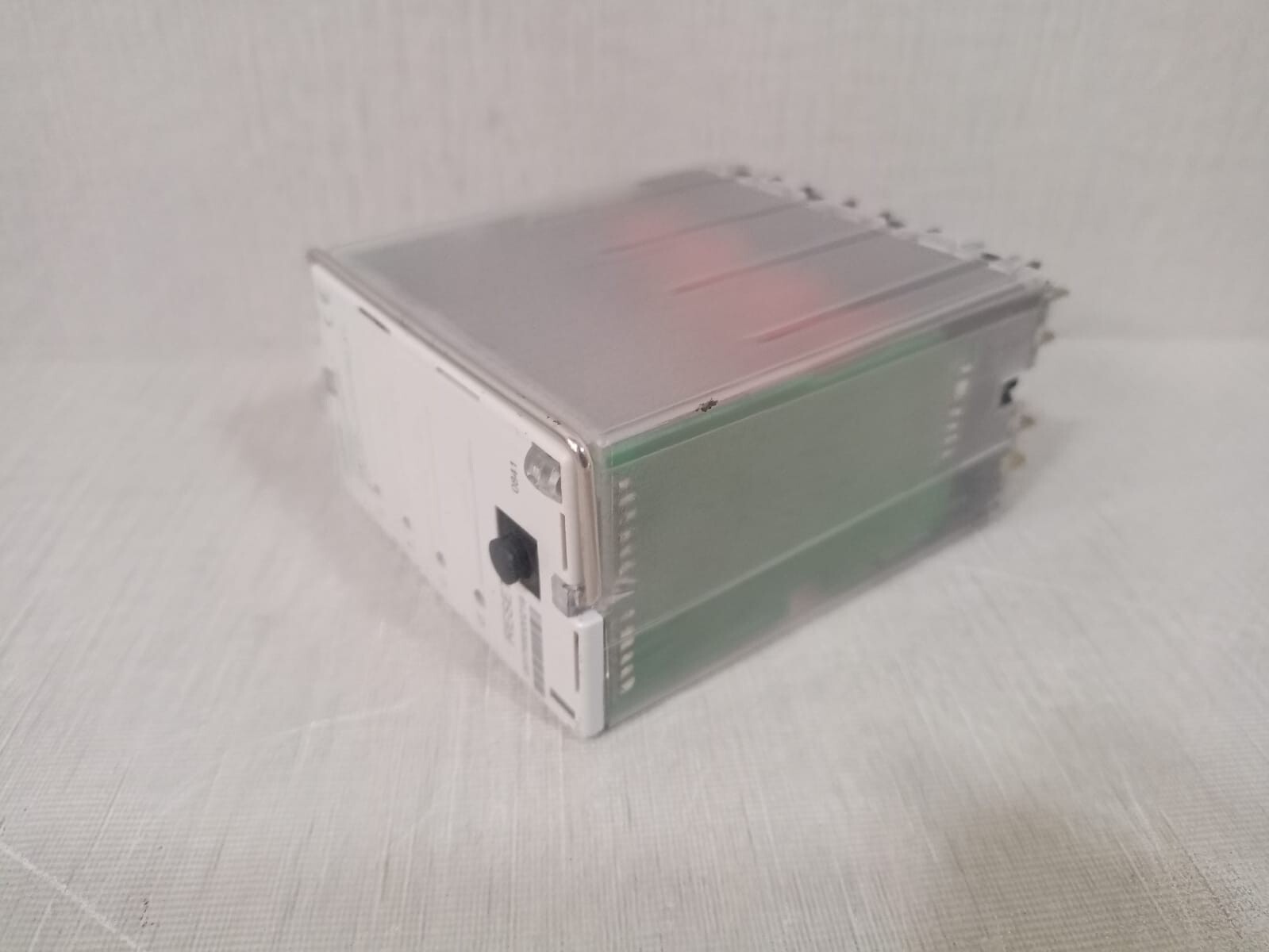 Siemens 7TS1642-0AA00-0 Siemens 7TS1642-0AA00-0 Annunciation Relay 220VDC 4