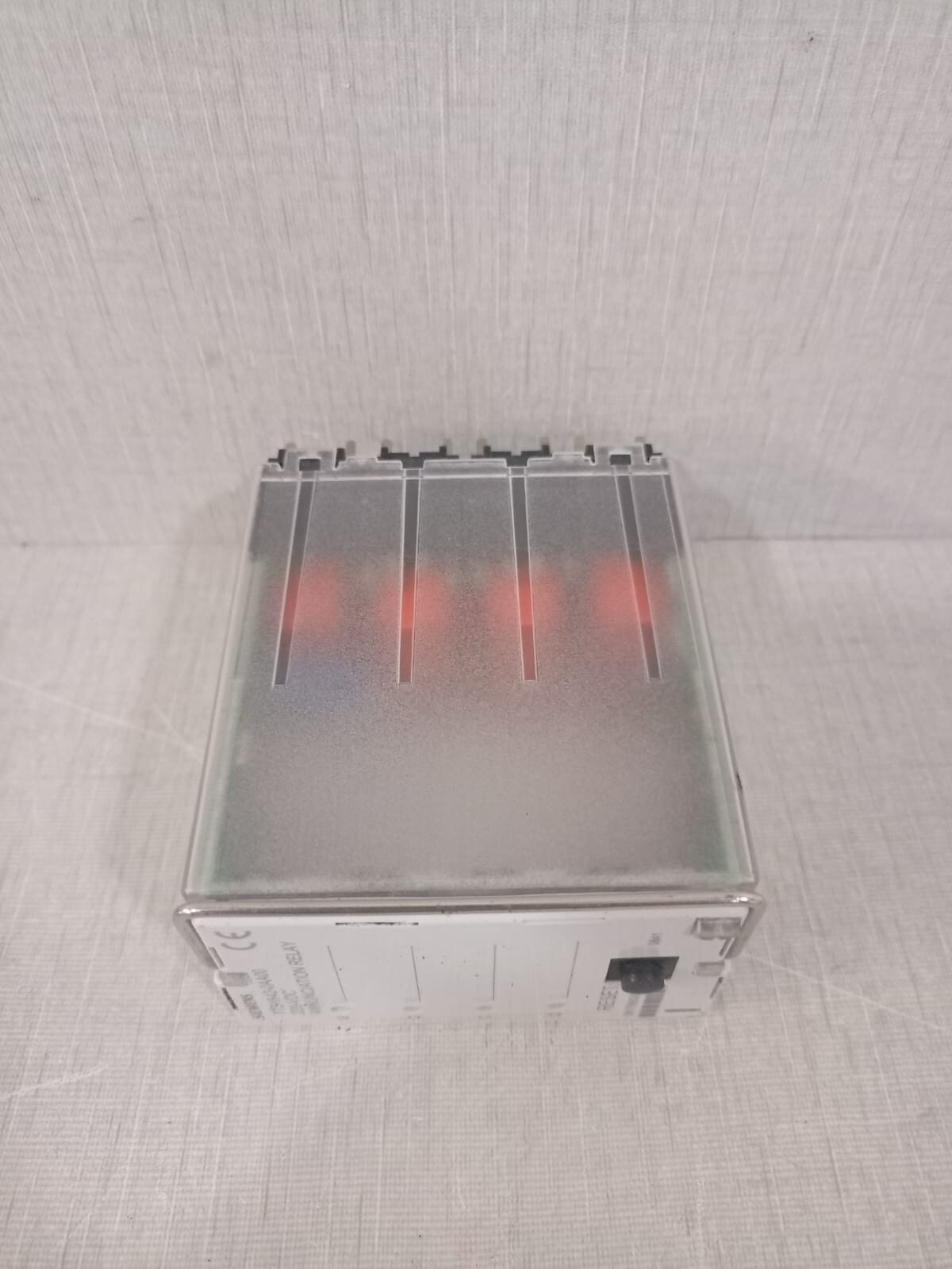 Siemens 7TS1642-0AA00-0 Siemens 7TS1642-0AA00-0 Annunciation Relay 220VDC 6