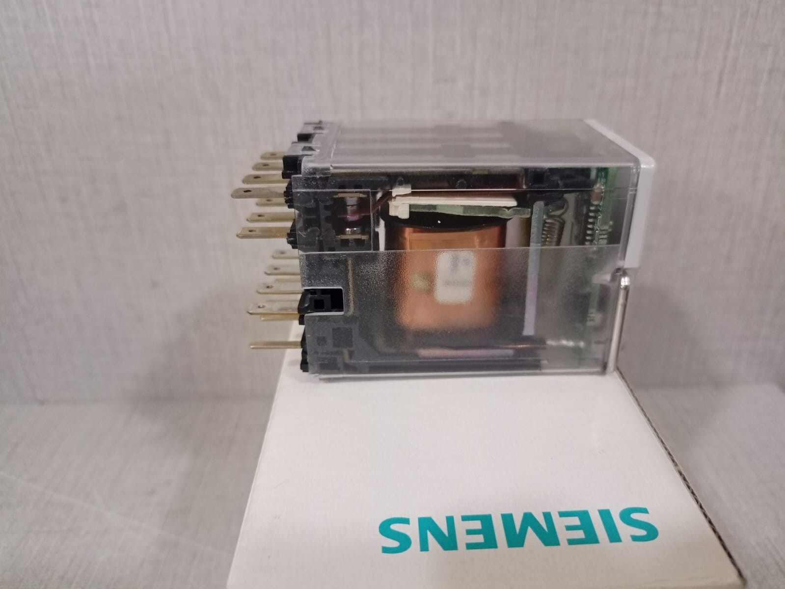 Siemens 7PA2742-0AA00-0 SIEMENS 7PA2742-0AA00-0 TRIP FAST RELAY 4 220 VDC 5
