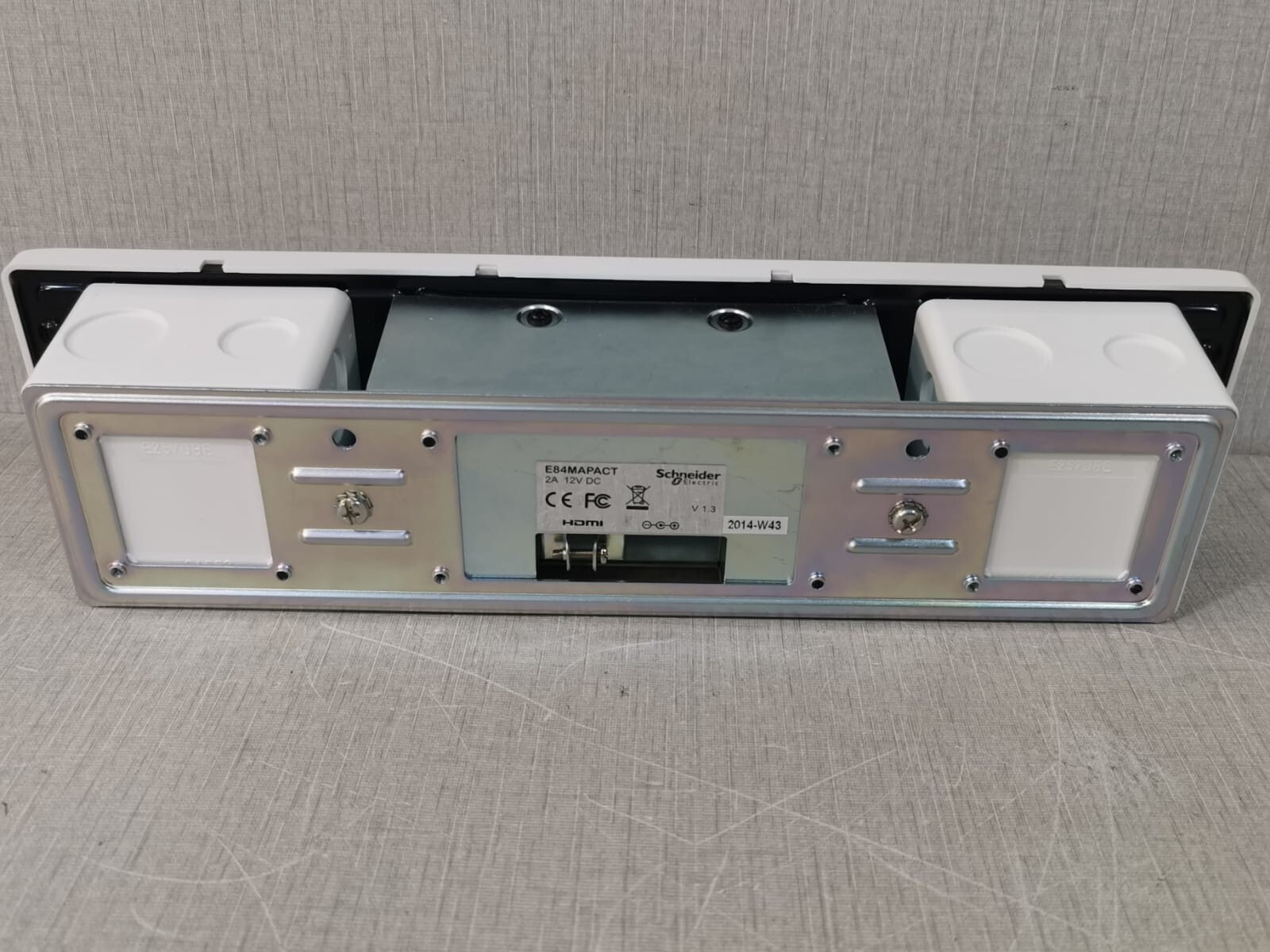 Schneider Electric E84MAPACT Schneider Electric ZENcelo E84MAPACT Active MAP Unit with Power Adapter 3