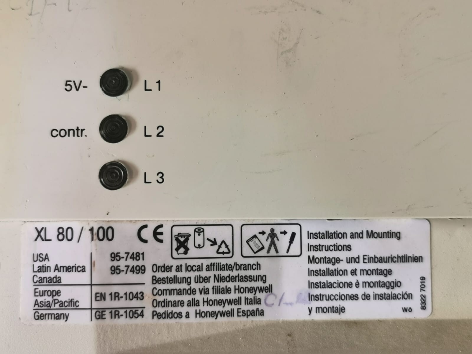 Honeywell XL-100 Honeywell XL 100 B2, XD505 A, Excel 100 B2 Module Controller 4