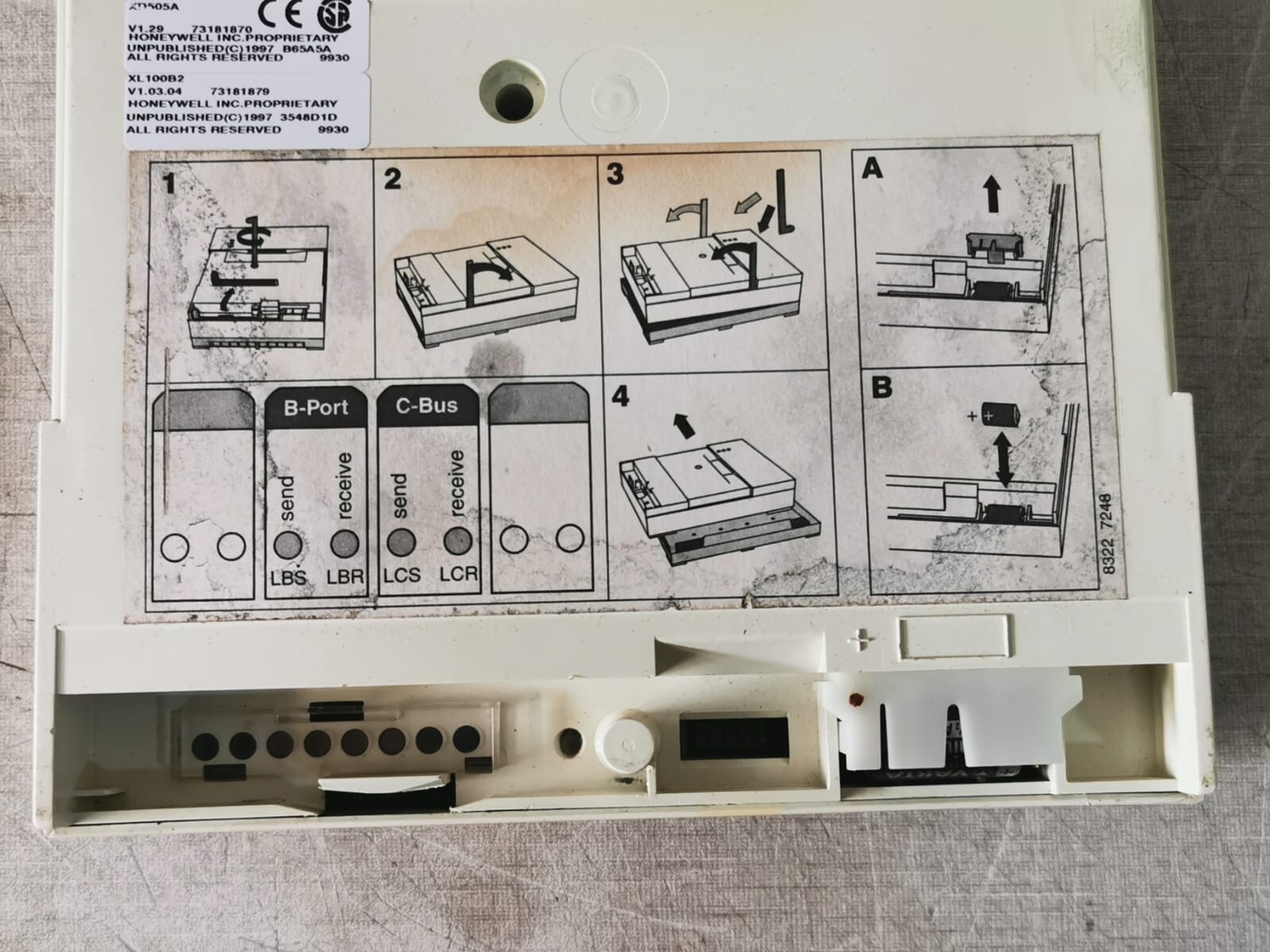 Honeywell XL-100 Honeywell XL 100 B2, XD505 A, Excel 100 B2 Module Controller 8