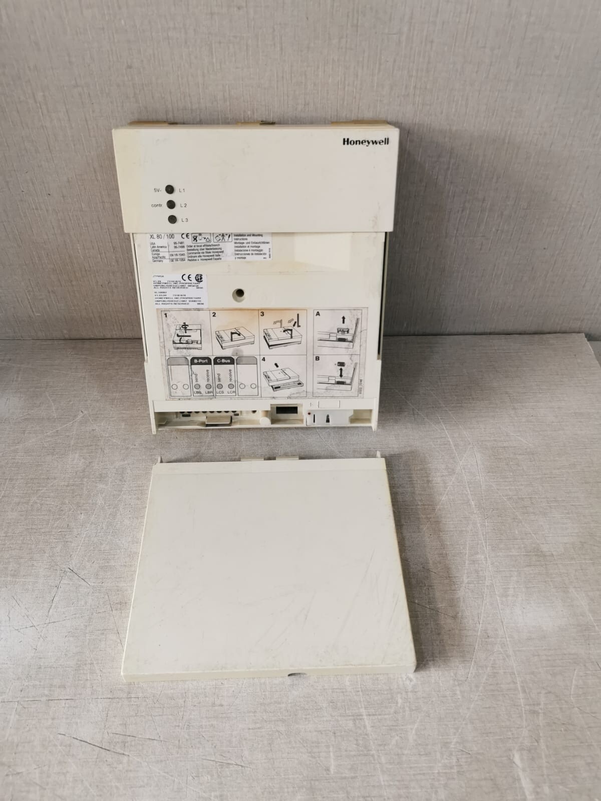 Honeywell XL-100 Honeywell XL 100 B2, XD505 A, Excel 100 B2 Module Controller 9
