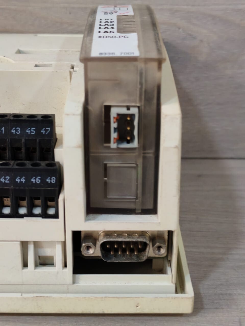 Honeywell XL50 WITH XD50-PC Honeywell XL50 WITH XD50-PC PROGRAMMABLE CONTROLLER 24VAC 50/60Hz 6