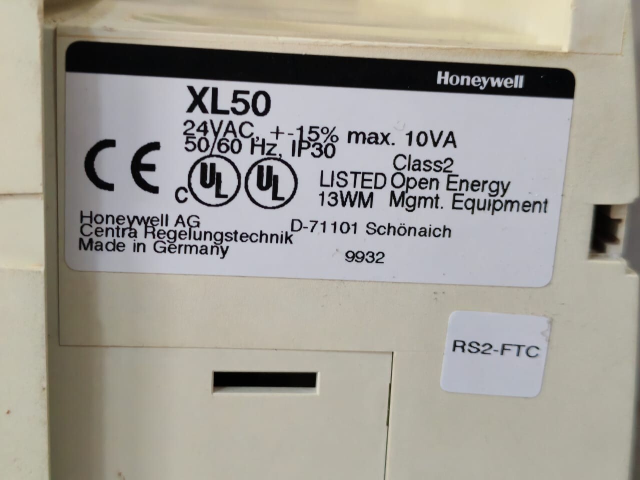 Honeywell XL50 HONEYWELL XL50 PROGRAMMABLE CONTROLLER 24VAC 50/60Hz- W/O CARD 8