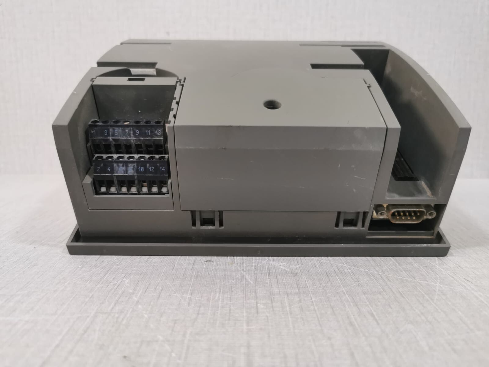 Honeywell XL5010 Honeywell XL5010 Programmable Controller 4