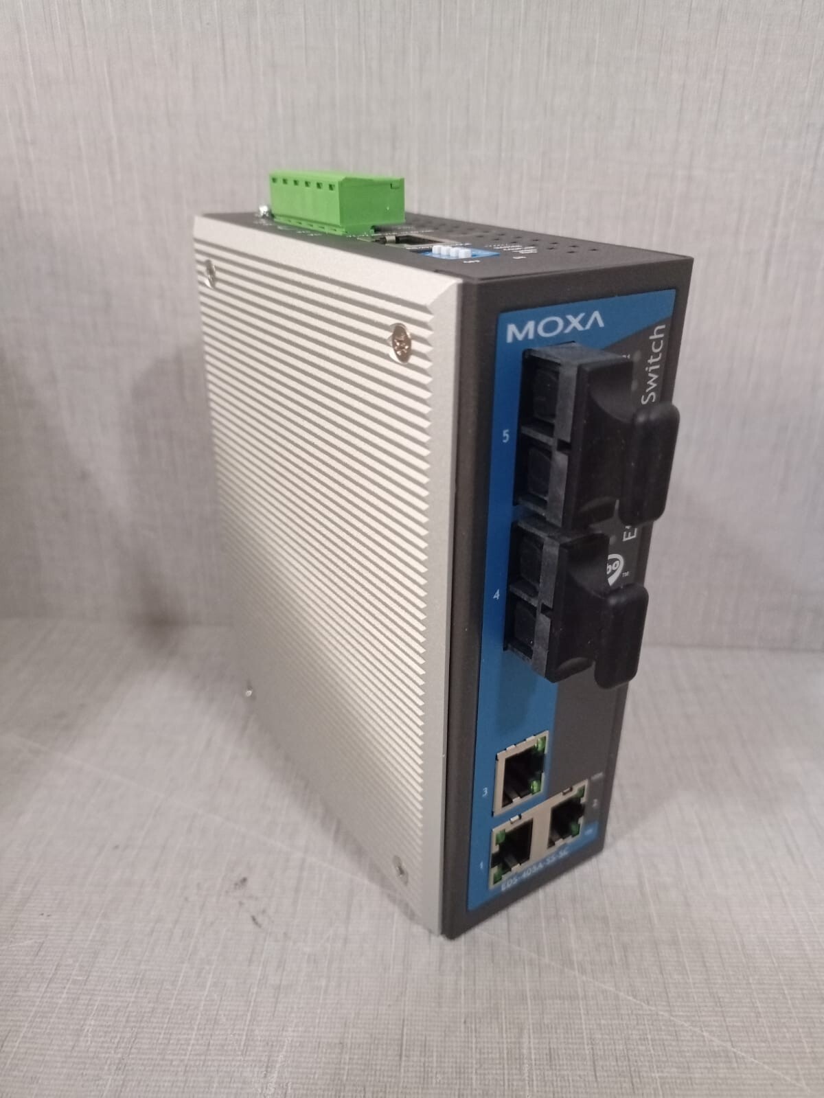 Moxa EDS-405A-SS-SC MOXA EtherDevice Switch EDS-405A-SS-SC 2