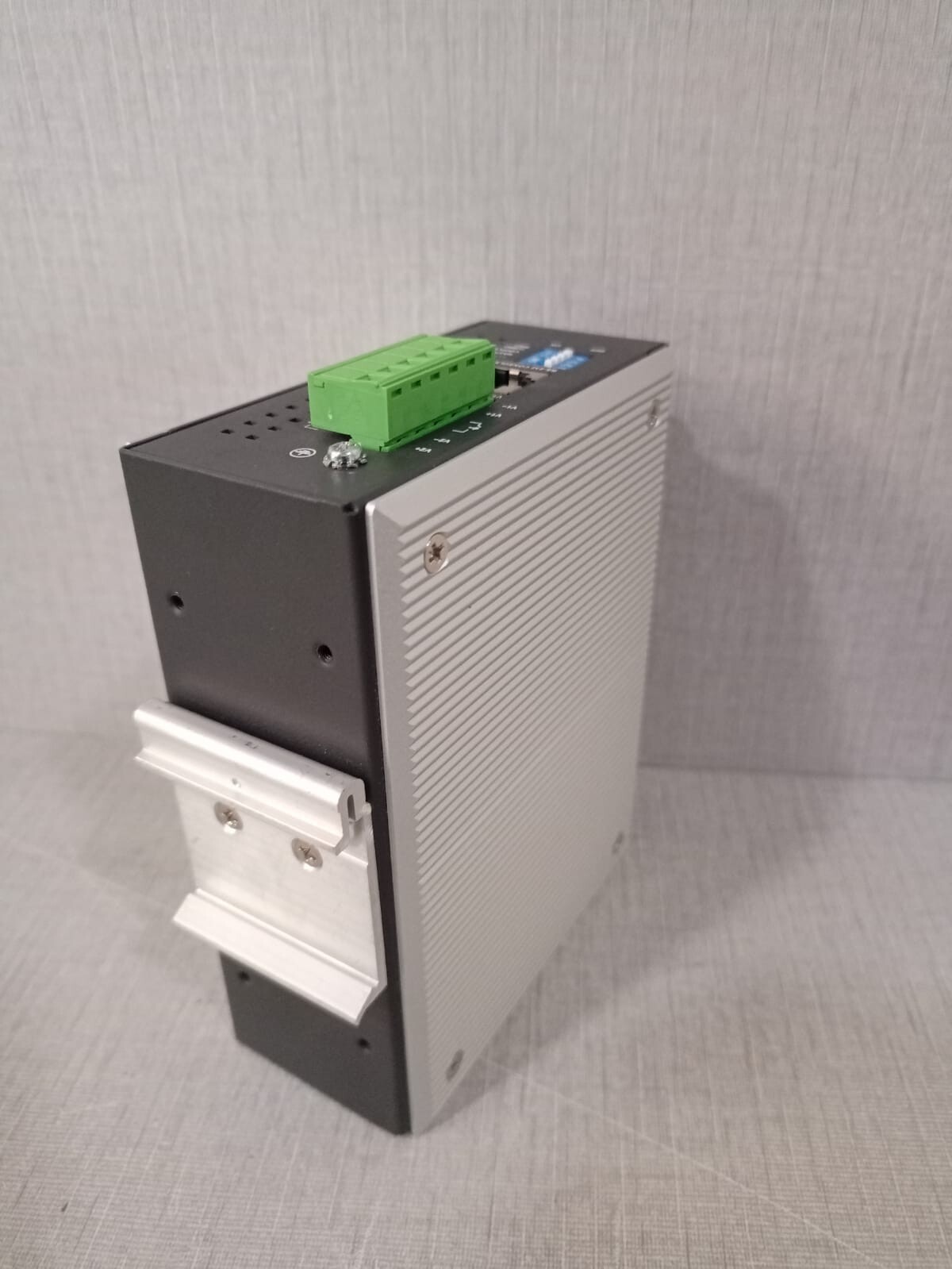 Moxa EDS-405A-SS-SC MOXA EtherDevice Switch EDS-405A-SS-SC 8