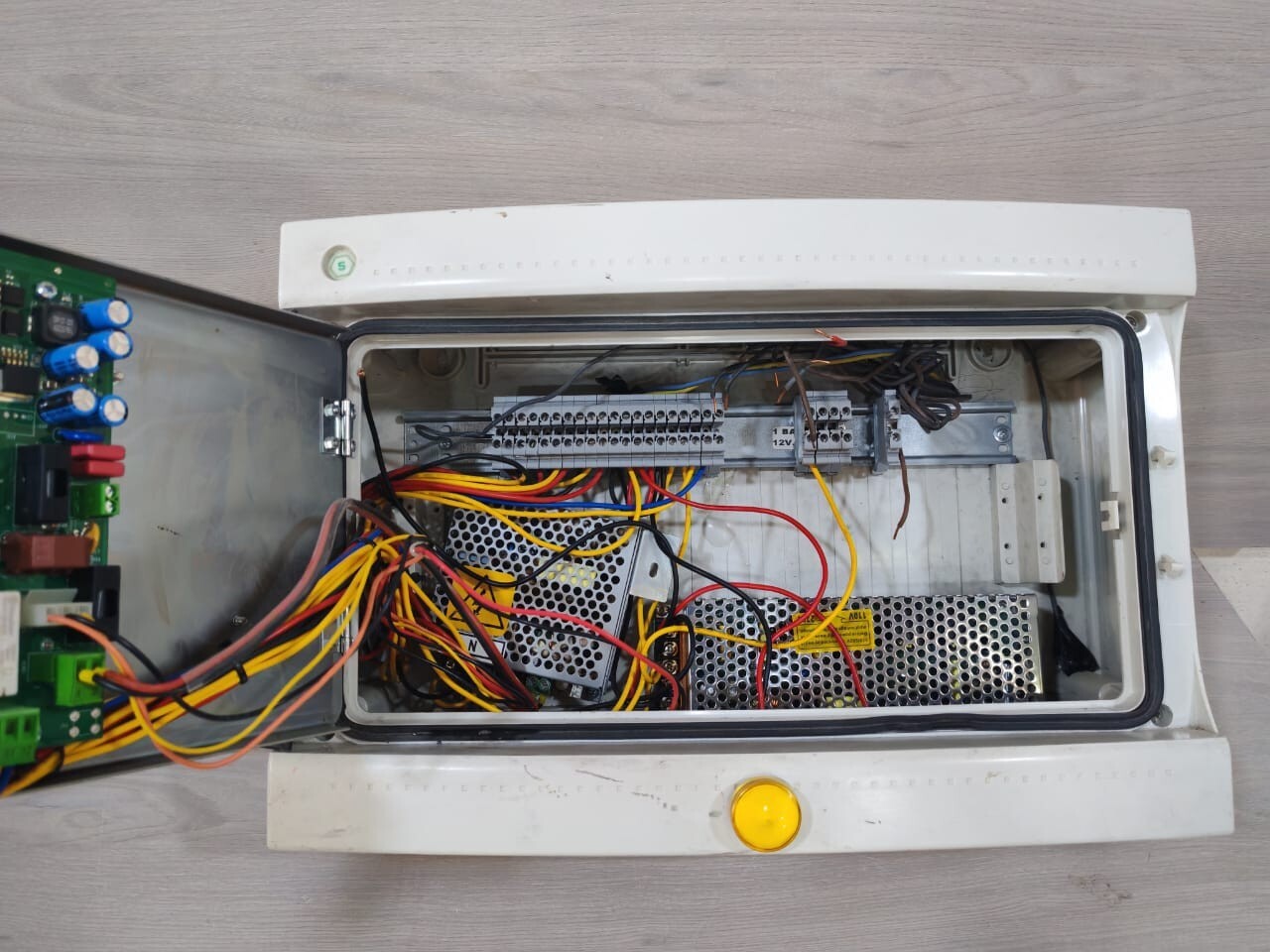 Unbranded STPL4+ AXL20W36-0127 SENSITRON PL4+ STPL4+ AXL20W36-0127 TP5001 GAS CONTROL PANEL IP65 6