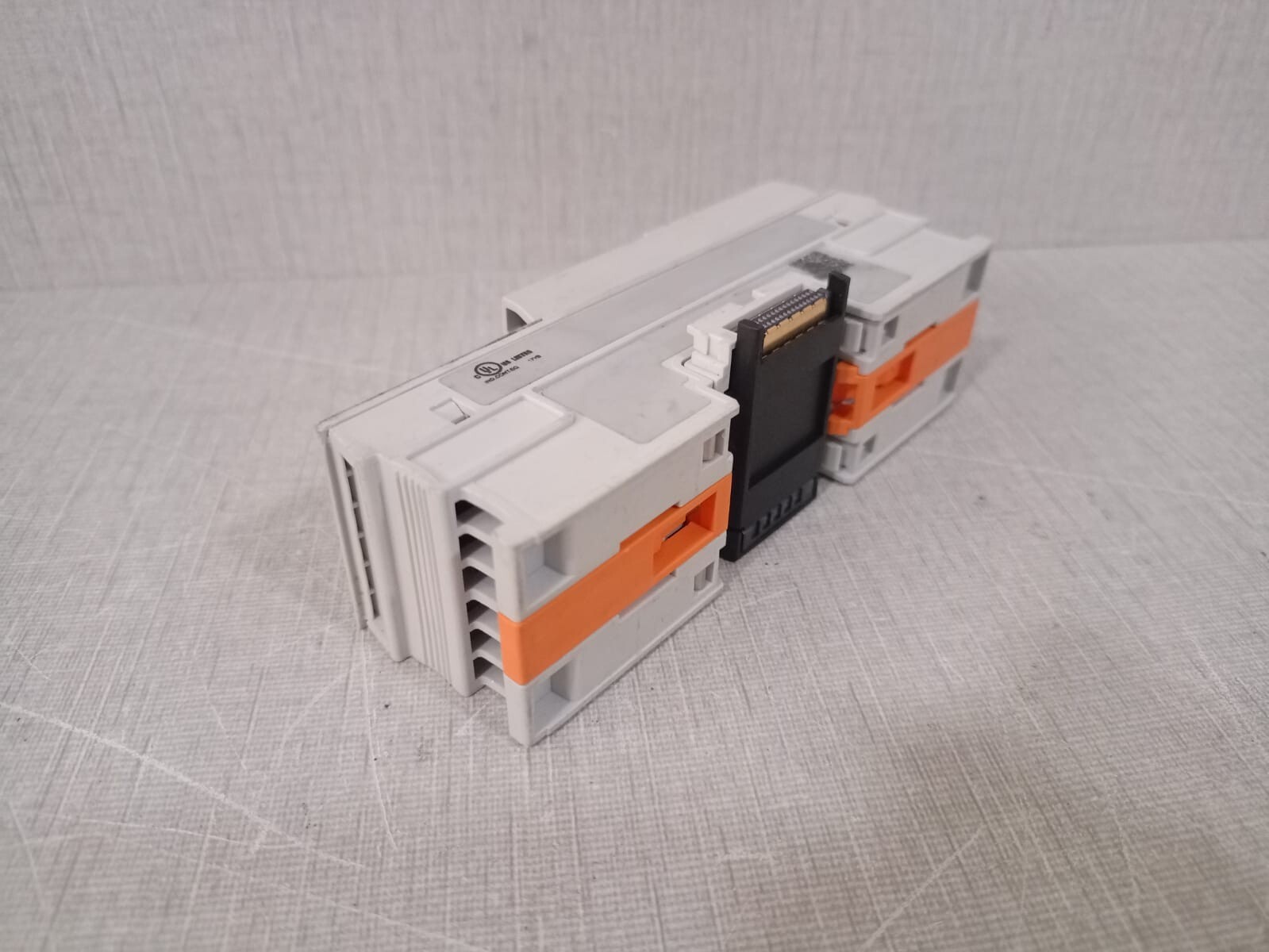 Rexroth R911173937 REXROTH R911173937 -AH1 INDRACONTROL XM 24V 6