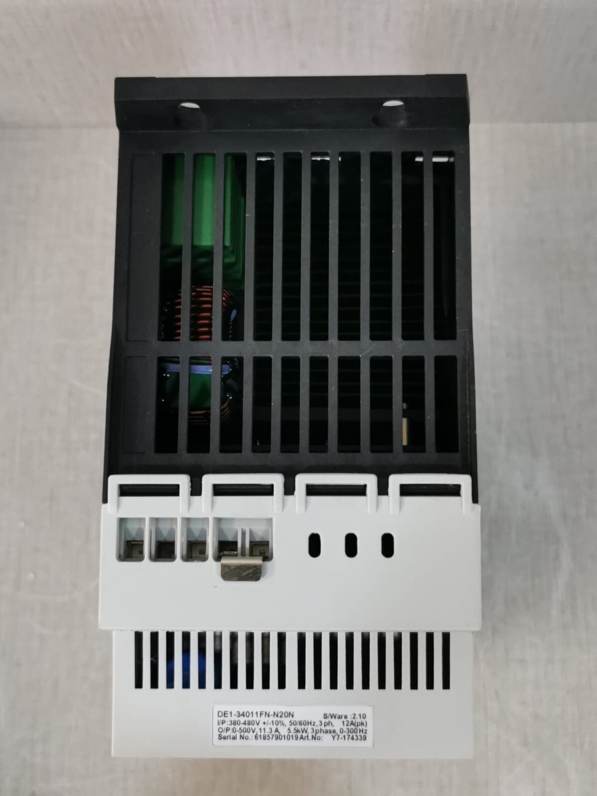 Eaton DE1-34011FN-N20N Eaton DE1-34011FN-N20N Variable Frquency Drive 5