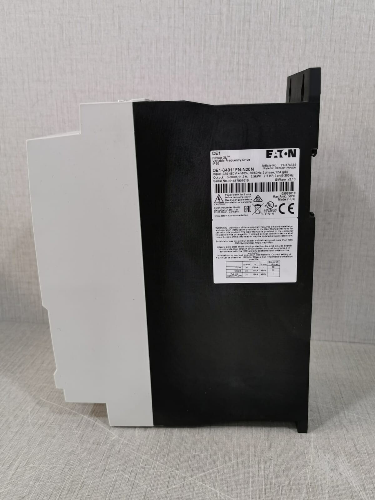 Eaton DE1-34011FN-N20N Eaton DE1-34011FN-N20N Variable Frquency Drive 8