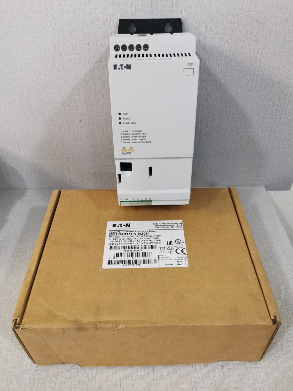 Eaton DE1-34011FN-N20N Variable Frquency Drive