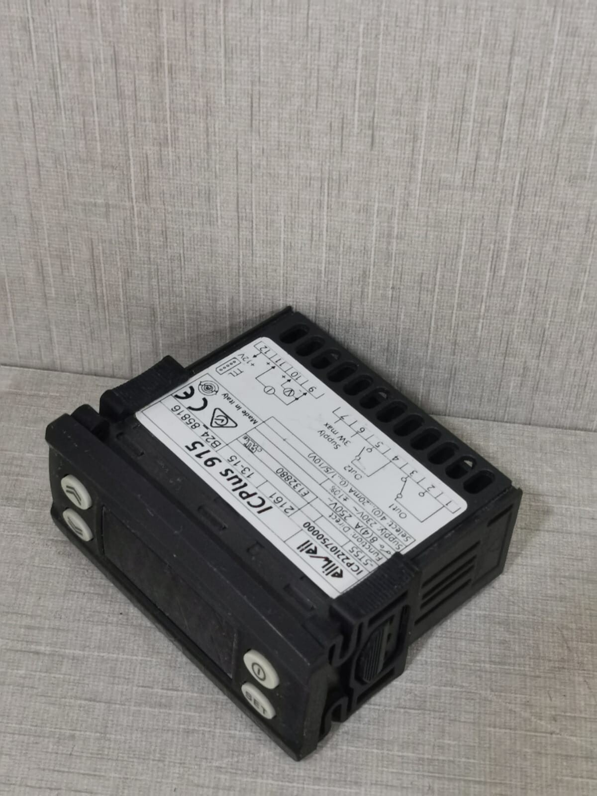 Eliwell ICPLUS 915 Eliwell ICPLUS 915 ICP2210750000 Digital Controller 8