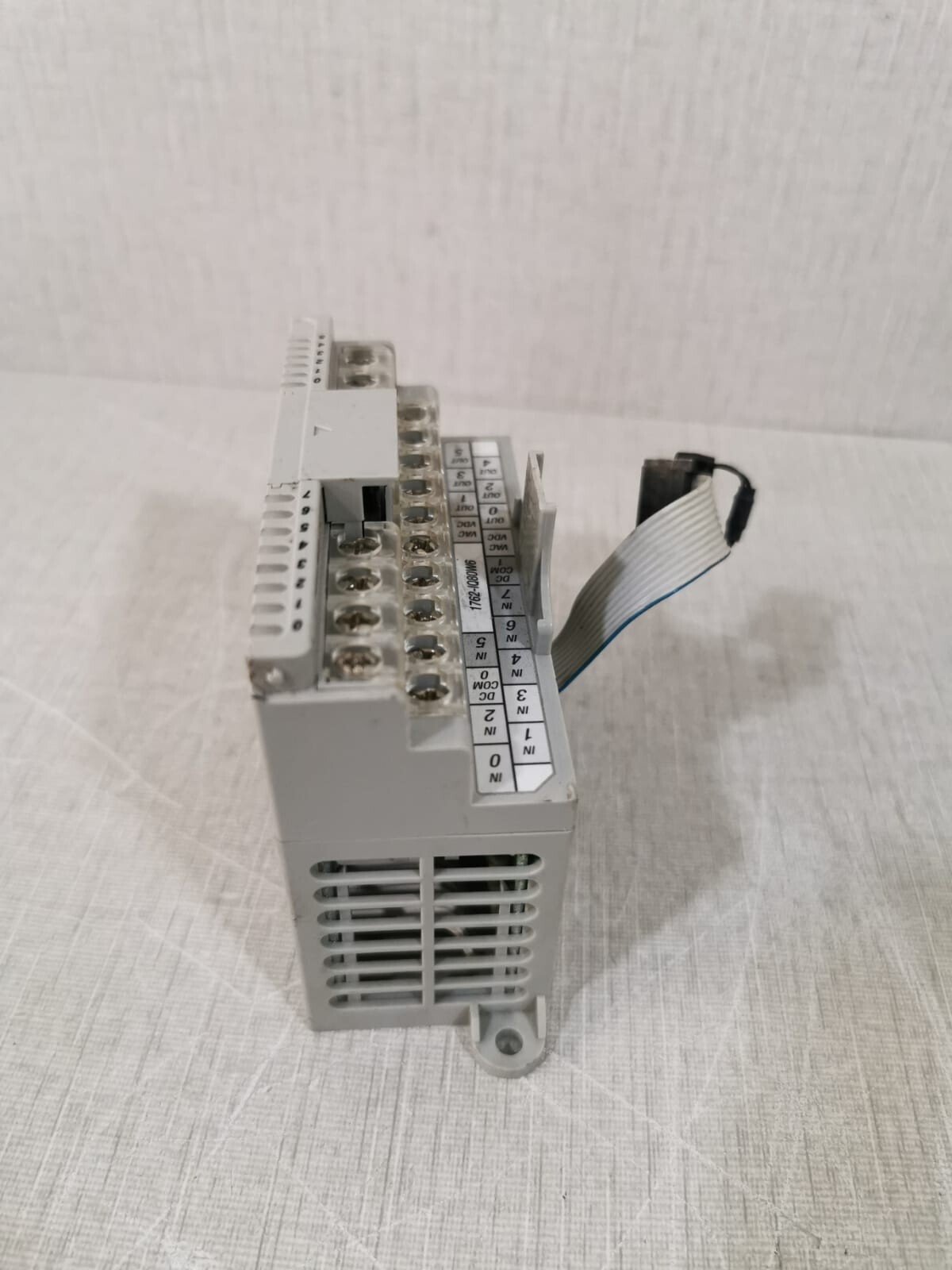 Allen-Bradley 1762-IQ8OW6 Allen Bradley 1762-IQ8OW6 MicroLogix Input Relay 5