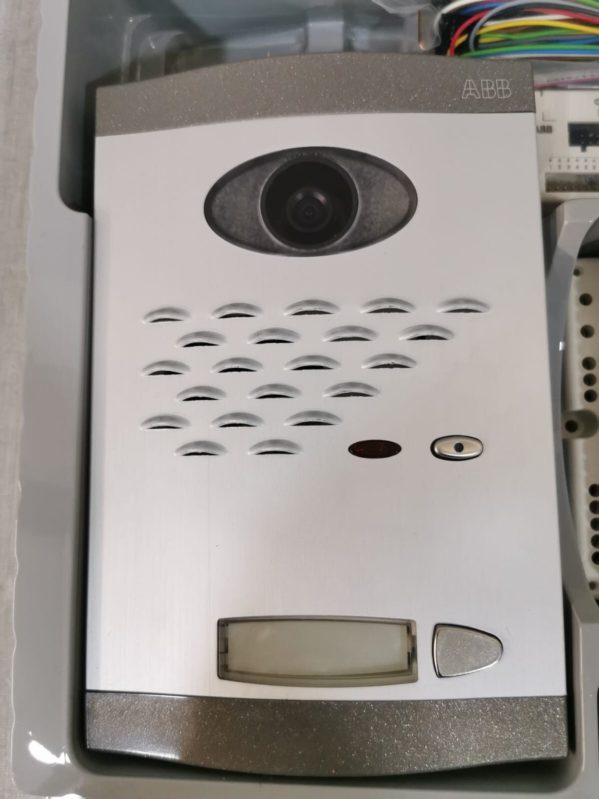 ABB 2CSV2017KT ABB Digital VideoDoor Entry System Kit Model 2CSV2017KT 7