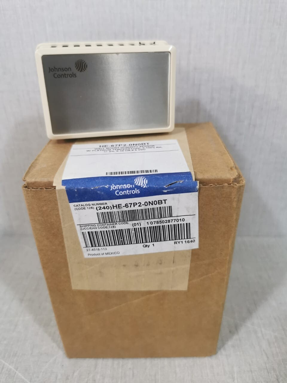 Johnson Controls HE-67P2-0N0BT Johnson Controls HE-67P2-0N0BT Wall Mount Humidity Sensor 3
