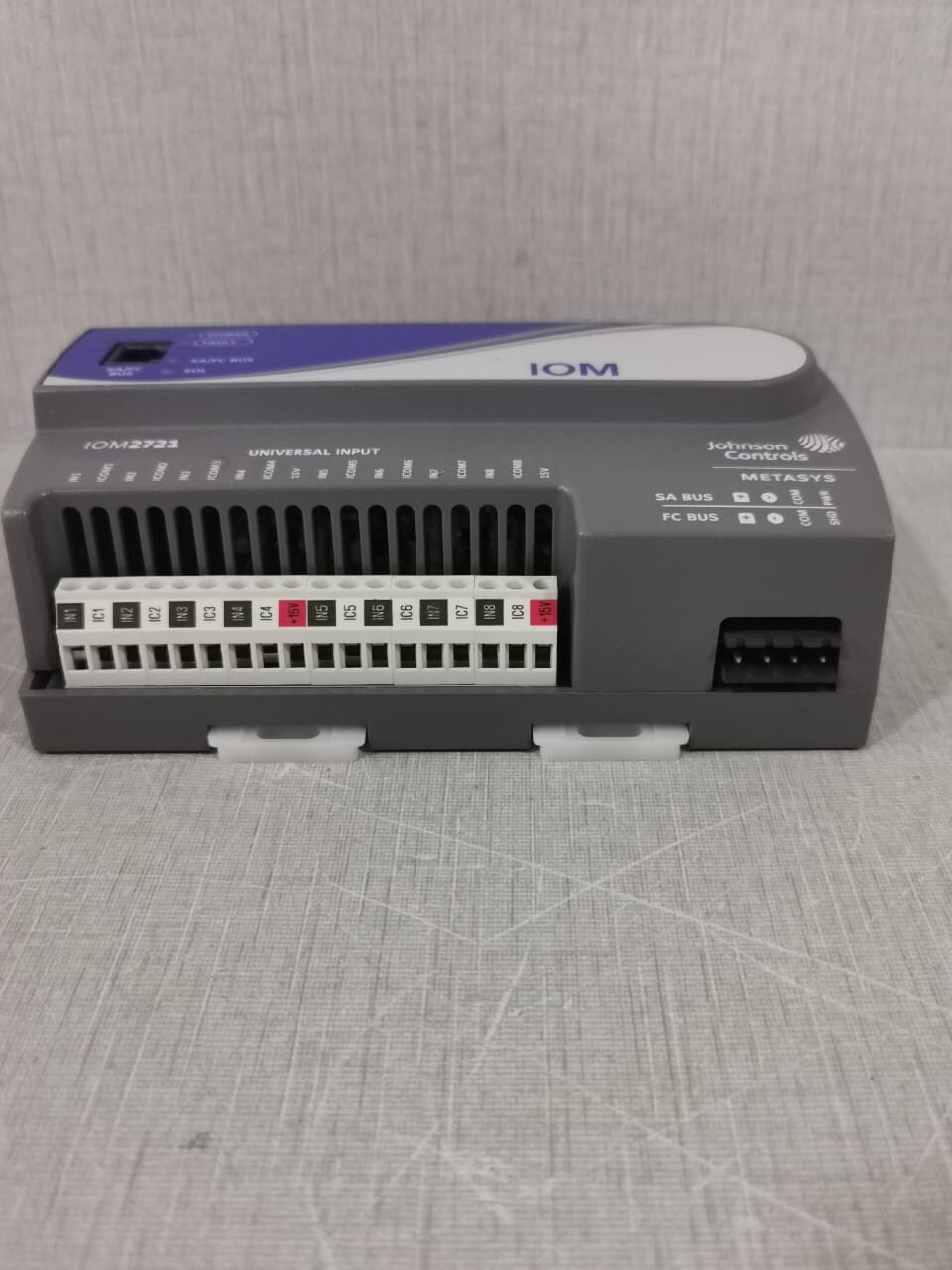 Johnson Controls IOM2721 Rev F Ver 5.3 Johnson Controls MS-IOM2721-0 Input-Output Module / IOM2721 Rev F Ver 5.3 6