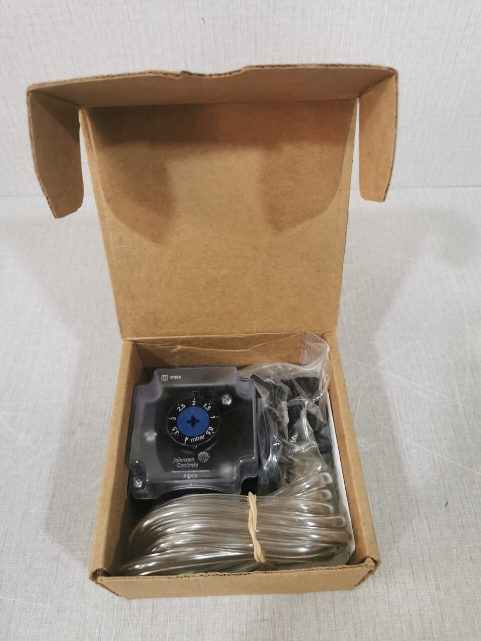 Johnson Controls P233A-4-AKC Johnson Controls P233A-4-AKC Differential Air Pressure Switch 3