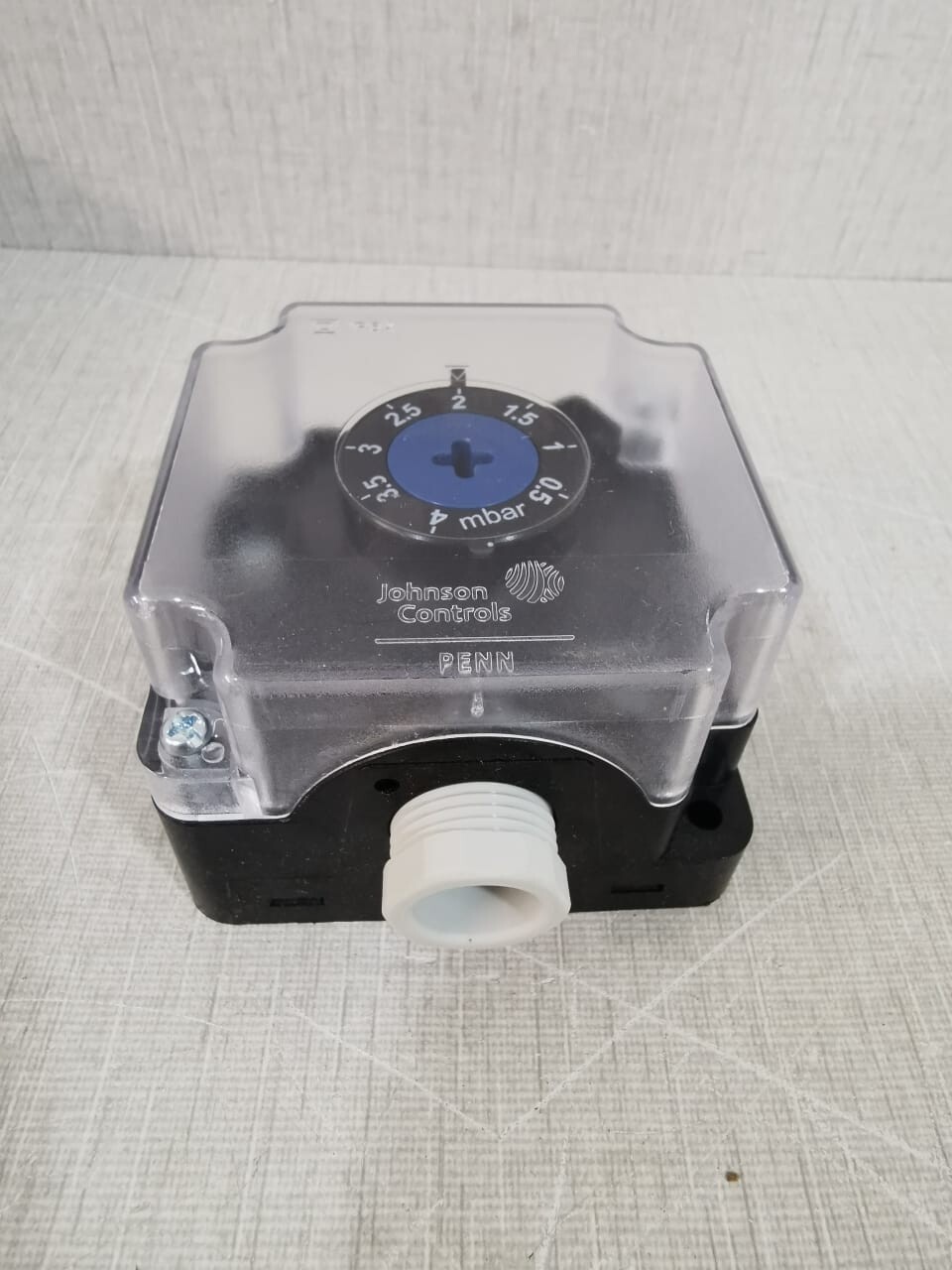 Johnson Controls P233A-4-AKC Johnson Controls P233A-4-AKC Differential Air Pressure Switch 7