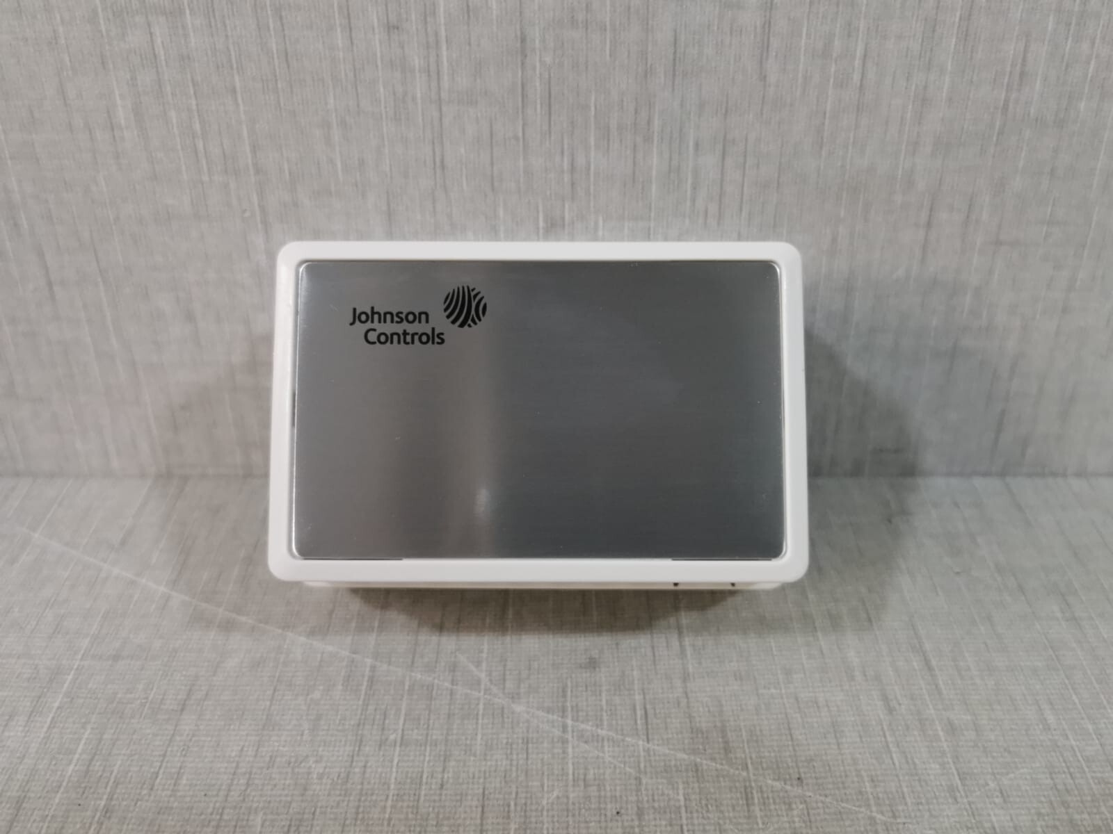 Johnson Controls TE-6314P-1 Johnson Controls TE-6314P-1 Wall Mount Temperature Sensor 4