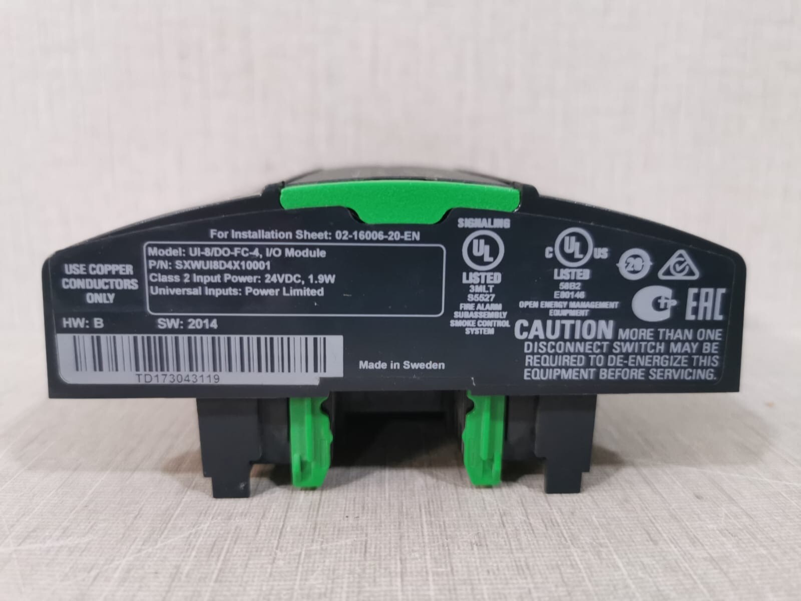 Schneider Electric SXWUI8D4X10001 Schneider Electric SmartX Controller UI-8/DO-FC-4 I/O Module P/n:SXWUI8D4X10001 4